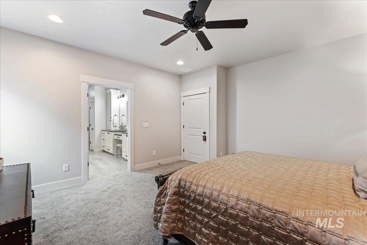 10704 W Evelia St, Boise, Idaho 83709, 3 Bedrooms, 2 Bathrooms, Residential For Sale, Price $585,000,MLS 98977937