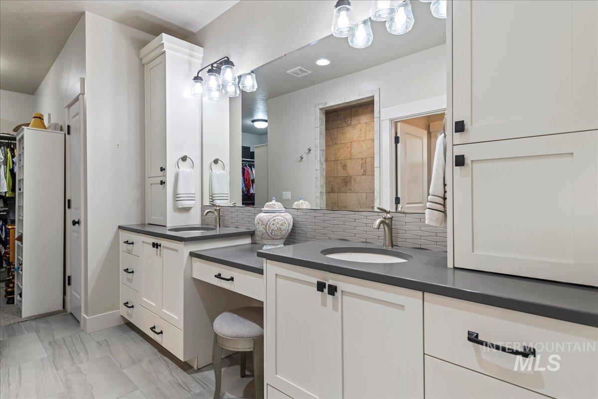 10704 W Evelia St, Boise, Idaho 83709, 3 Bedrooms, 2 Bathrooms, Residential For Sale, Price $585,000,MLS 98977937