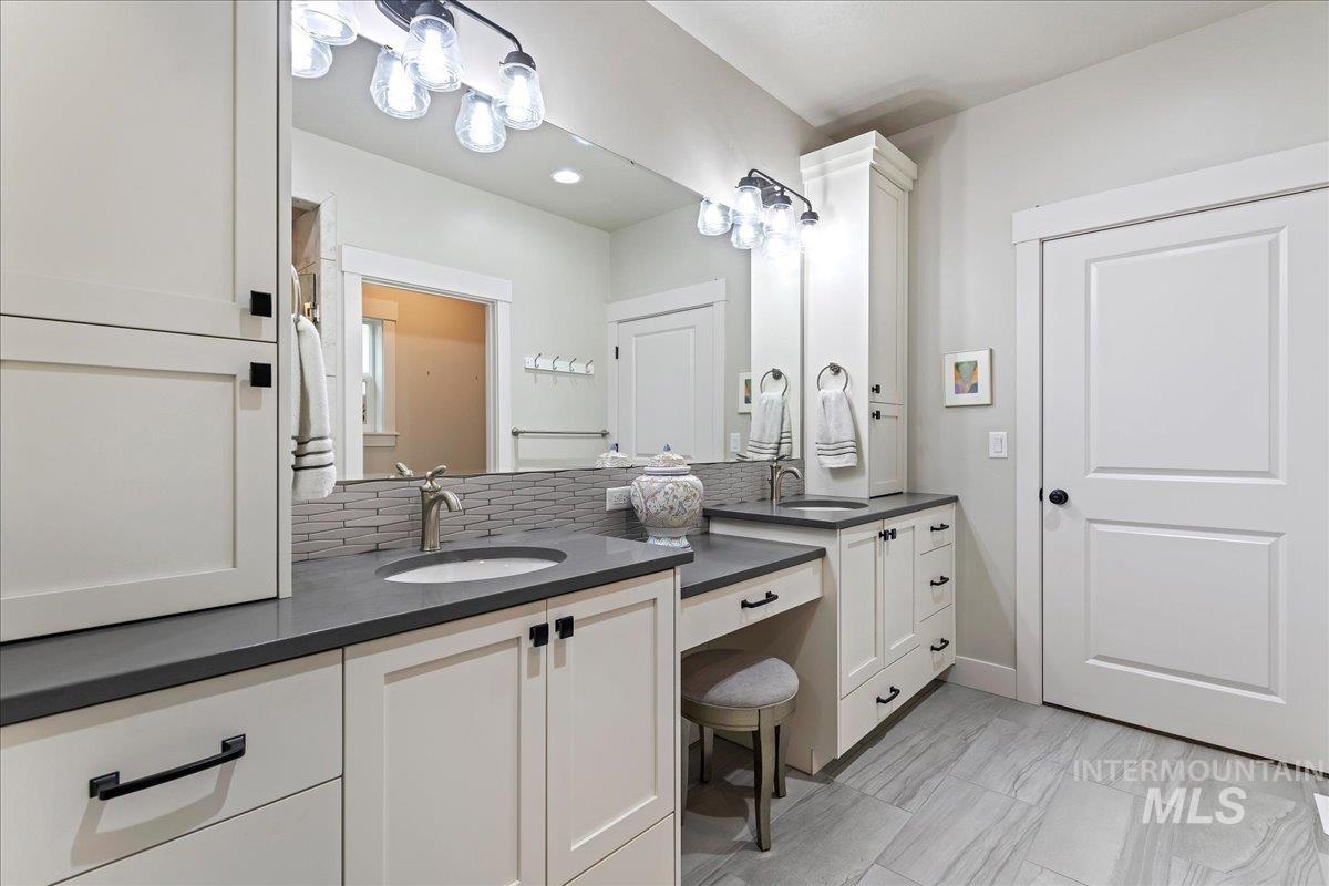 10704 W Evelia St, Boise, Idaho 83709, 3 Bedrooms, 2 Bathrooms, Residential For Sale, Price $585,000,MLS 98977937