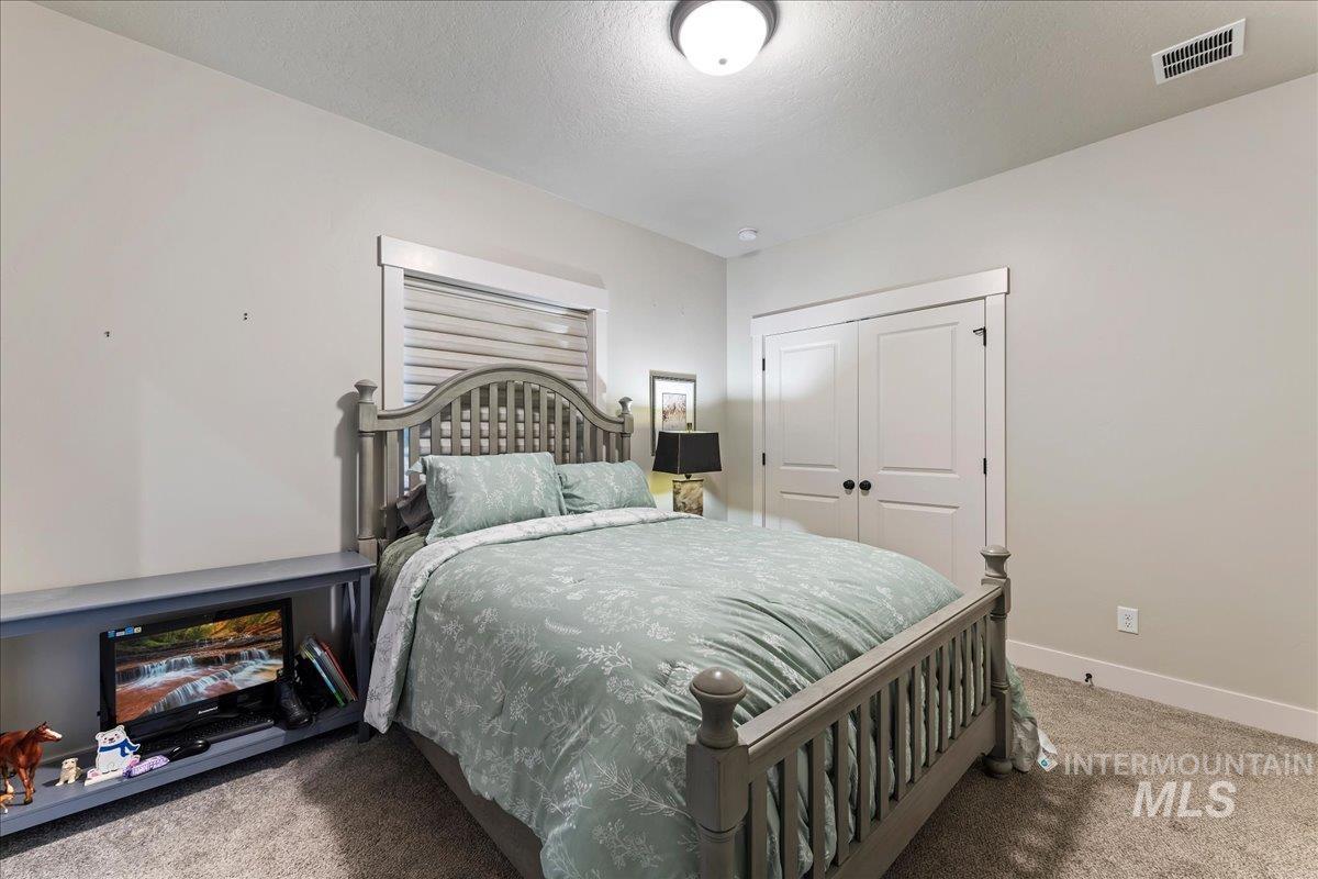 10704 W Evelia St, Boise, Idaho 83709, 3 Bedrooms, 2 Bathrooms, Residential For Sale, Price $585,000,MLS 98977937