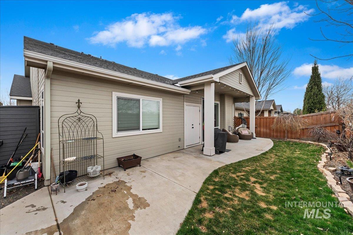 10704 W Evelia St, Boise, Idaho 83709, 3 Bedrooms, 2 Bathrooms, Residential For Sale, Price $585,000,MLS 98977937