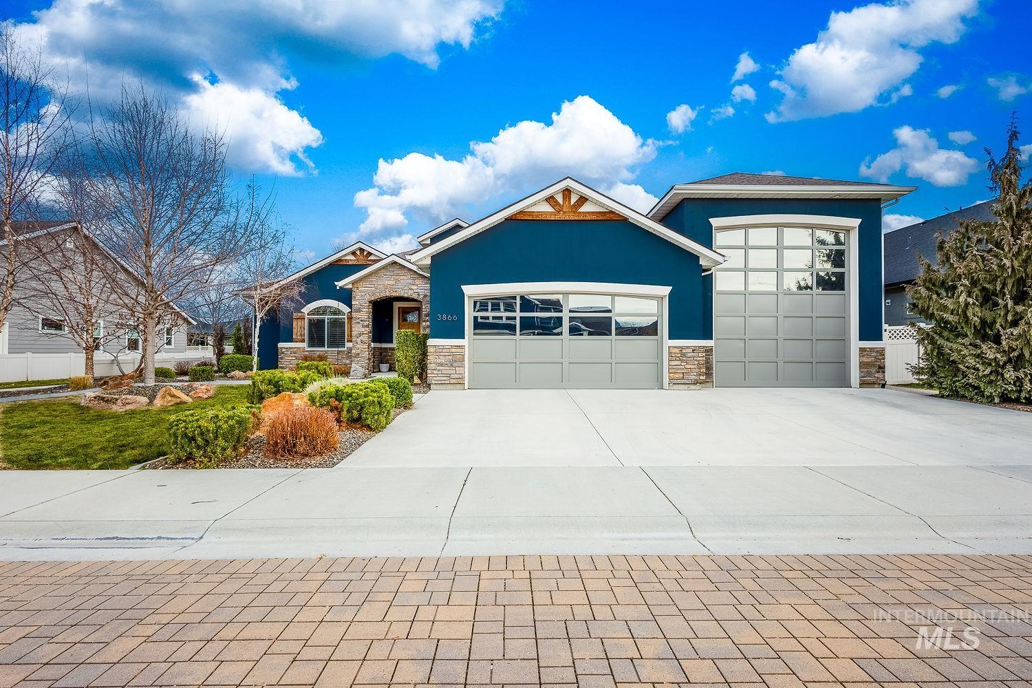 3866 W Daphne St, Meridian, Idaho 83646, 4 Bedrooms, 3 Bathrooms, Residential For Sale, Price $799,900,MLS 98977938