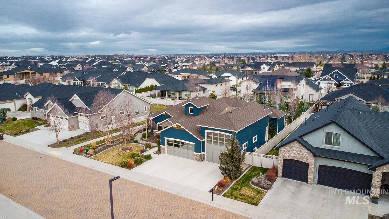 3866 W Daphne St, Meridian, Idaho 83646, 4 Bedrooms, 3 Bathrooms, Residential For Sale, Price $799,900,MLS 98977938