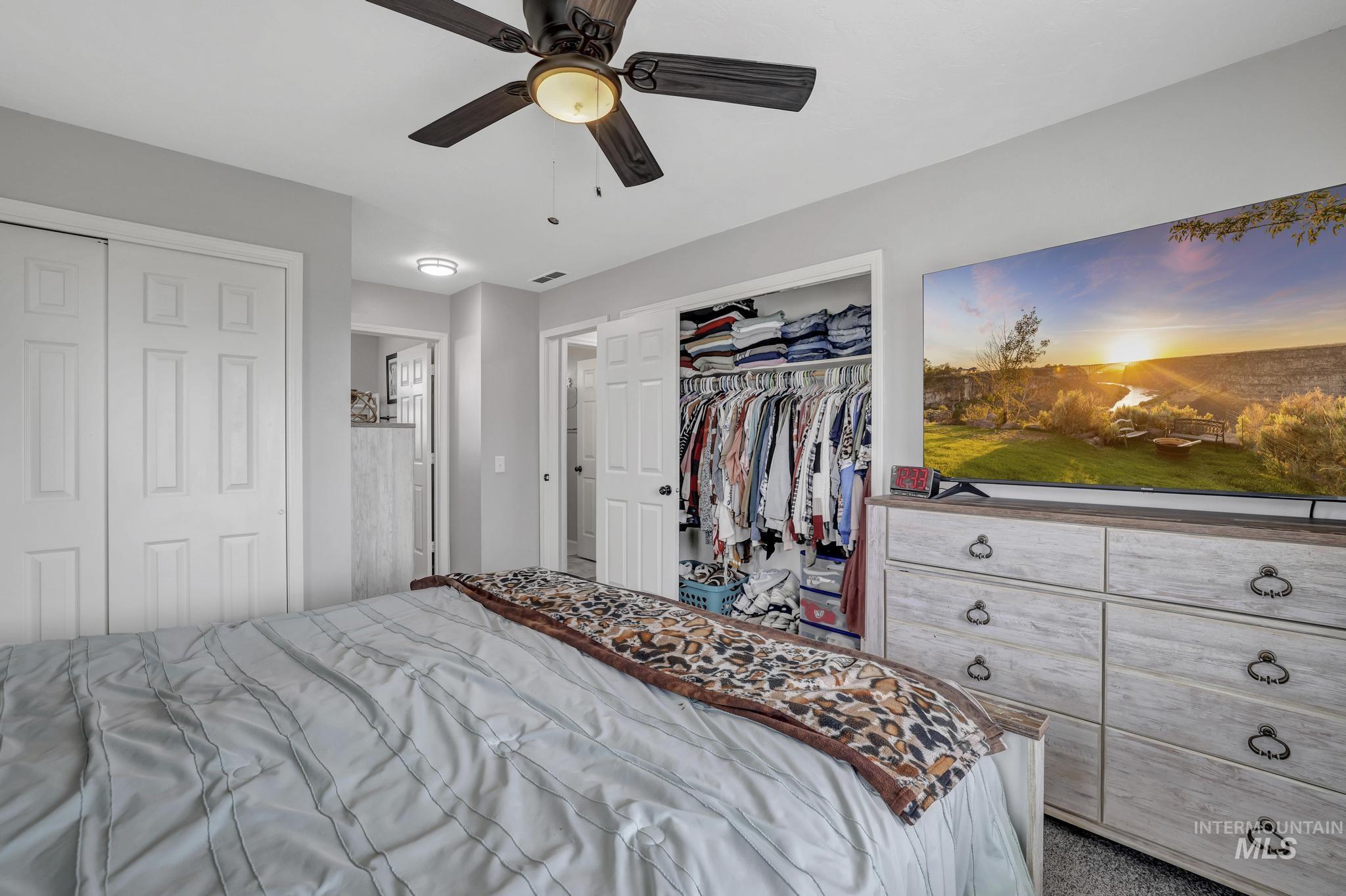 1465 Vista Dr., Gooding, Idaho 83330, 3 Bedrooms, 2 Bathrooms, Residential For Sale, Price $289,900,MLS 98977939