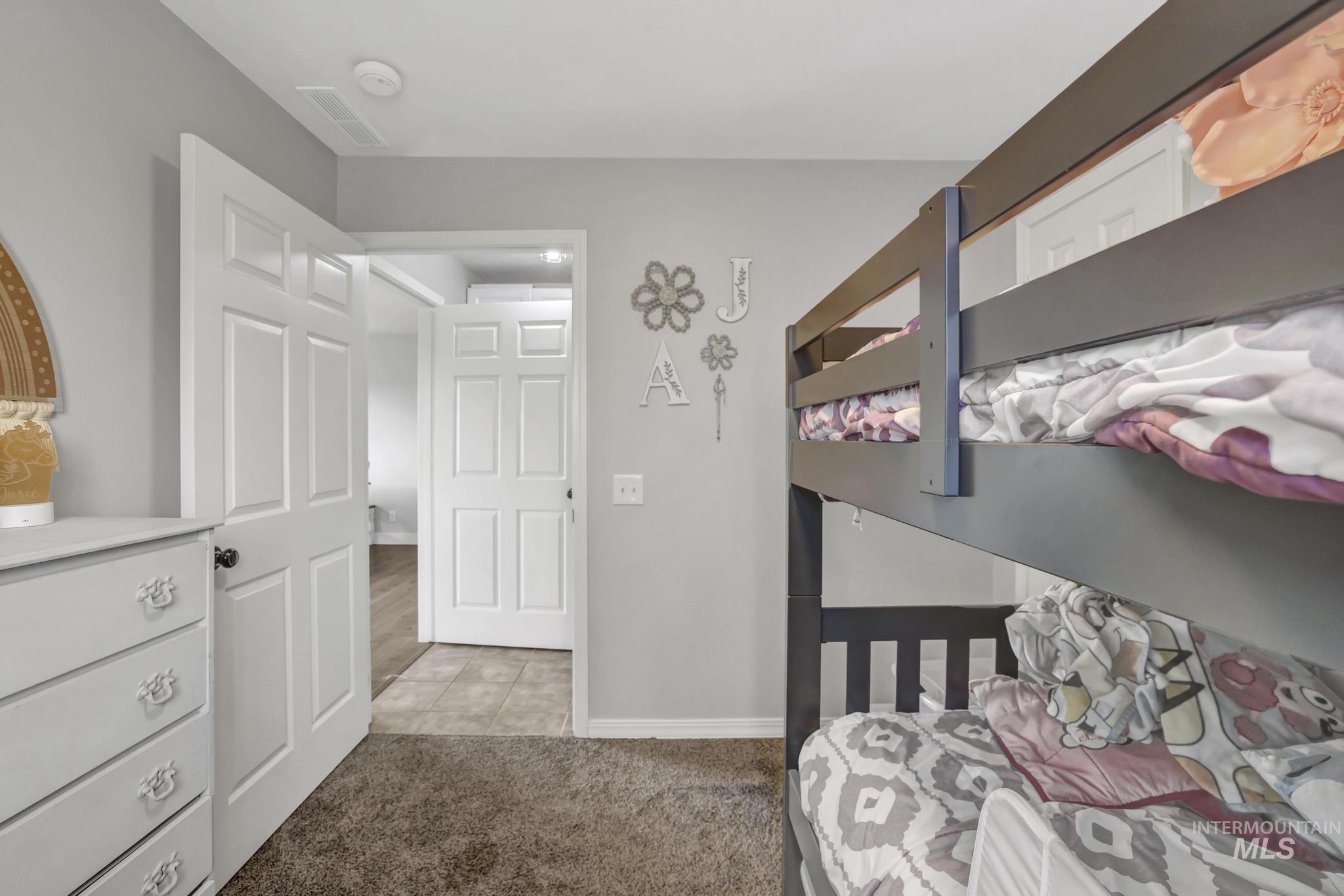 1465 Vista Dr., Gooding, Idaho 83330, 3 Bedrooms, 2 Bathrooms, Residential For Sale, Price $289,900,MLS 98977939