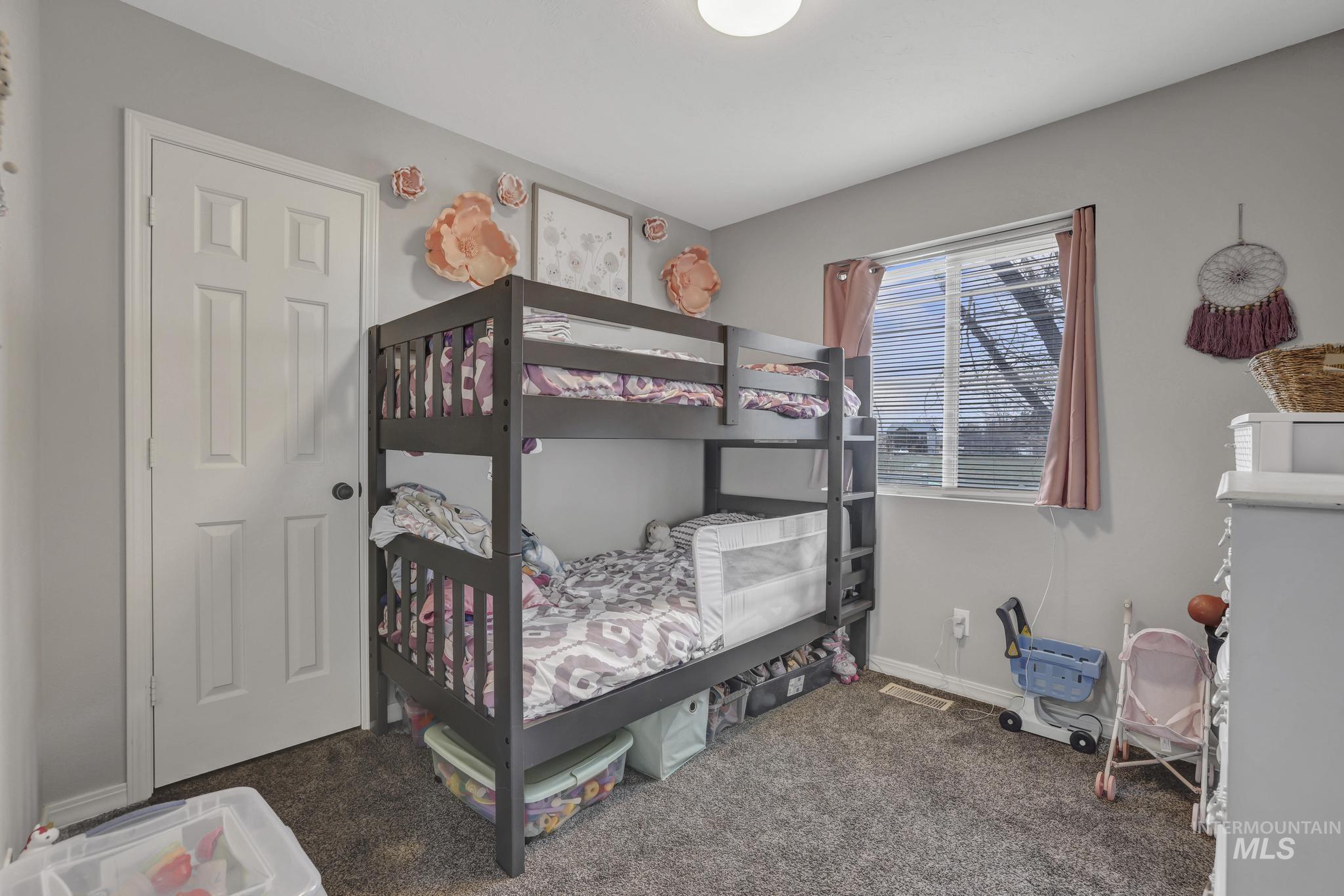 1465 Vista Dr., Gooding, Idaho 83330, 3 Bedrooms, 2 Bathrooms, Residential For Sale, Price $289,900,MLS 98977939