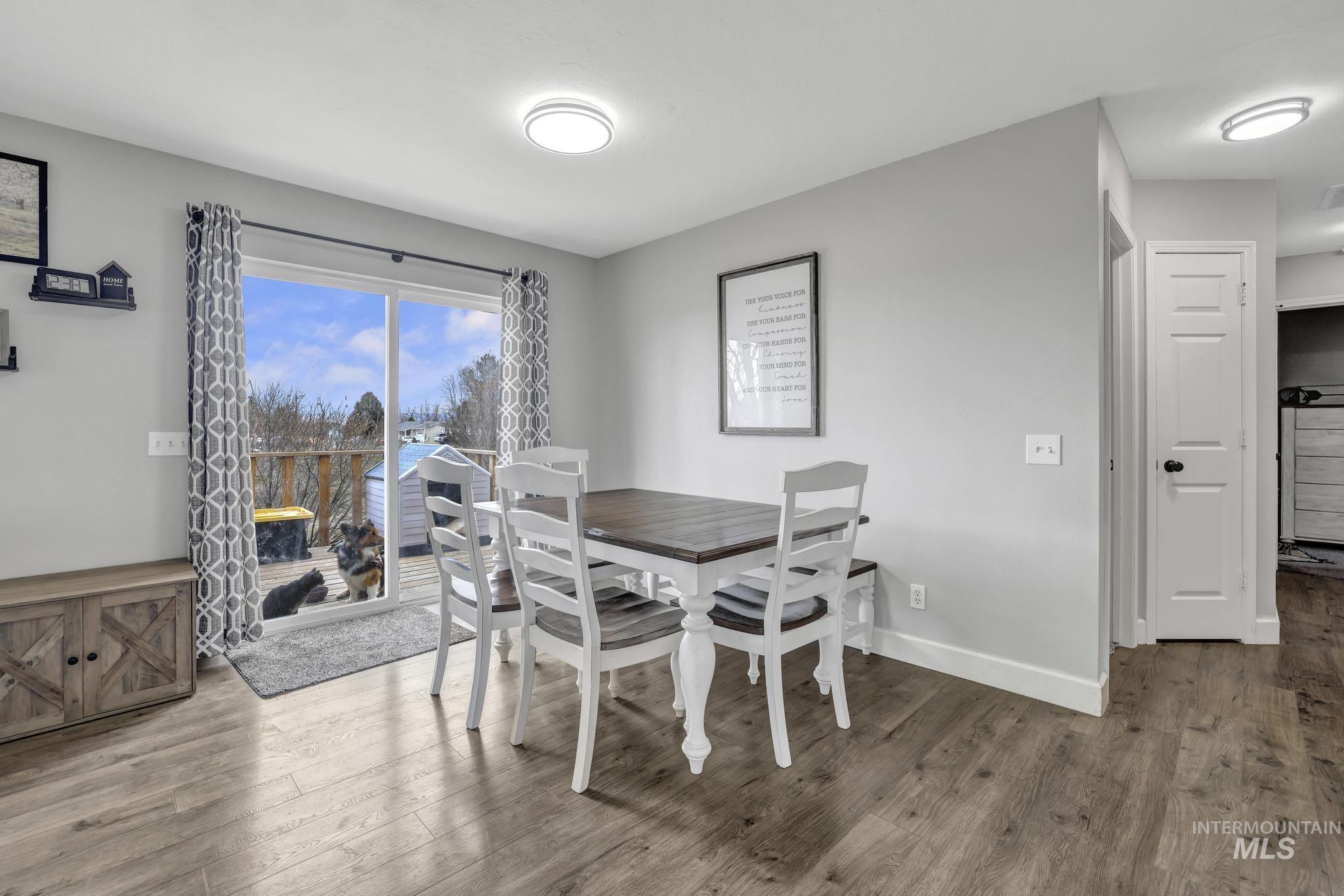 1465 Vista Dr., Gooding, Idaho 83330, 3 Bedrooms, 2 Bathrooms, Residential For Sale, Price $289,900,MLS 98977939