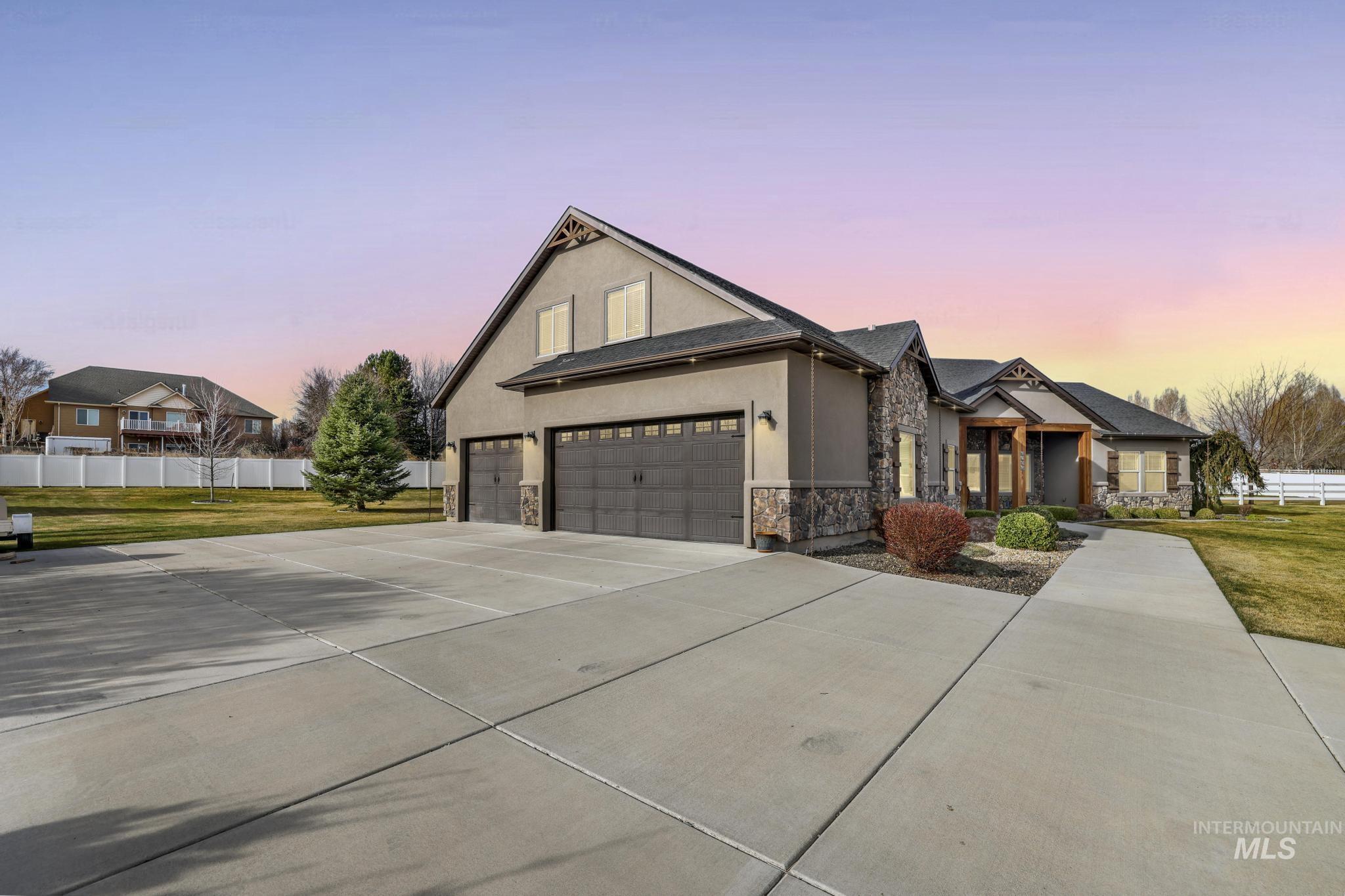 3987 N 3540 E, Kimberly, Idaho 83341, 4 Bedrooms, 3.5 Bathrooms, Residential For Sale, Price $949,500,MLS 98977940