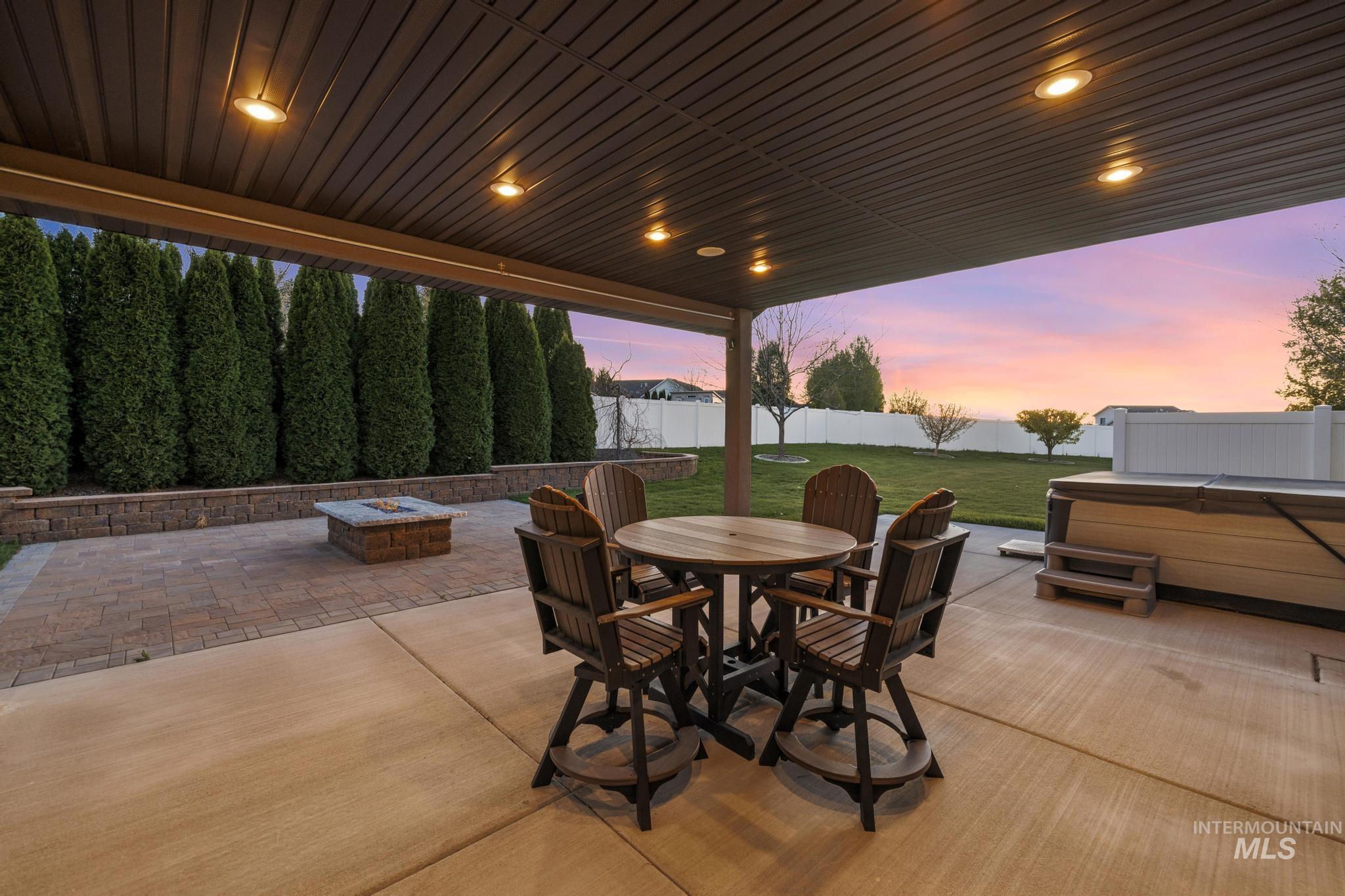 3987 N 3540 E, Kimberly, Idaho 83341, 4 Bedrooms, 3.5 Bathrooms, Residential For Sale, Price $925,000,MLS 98977940