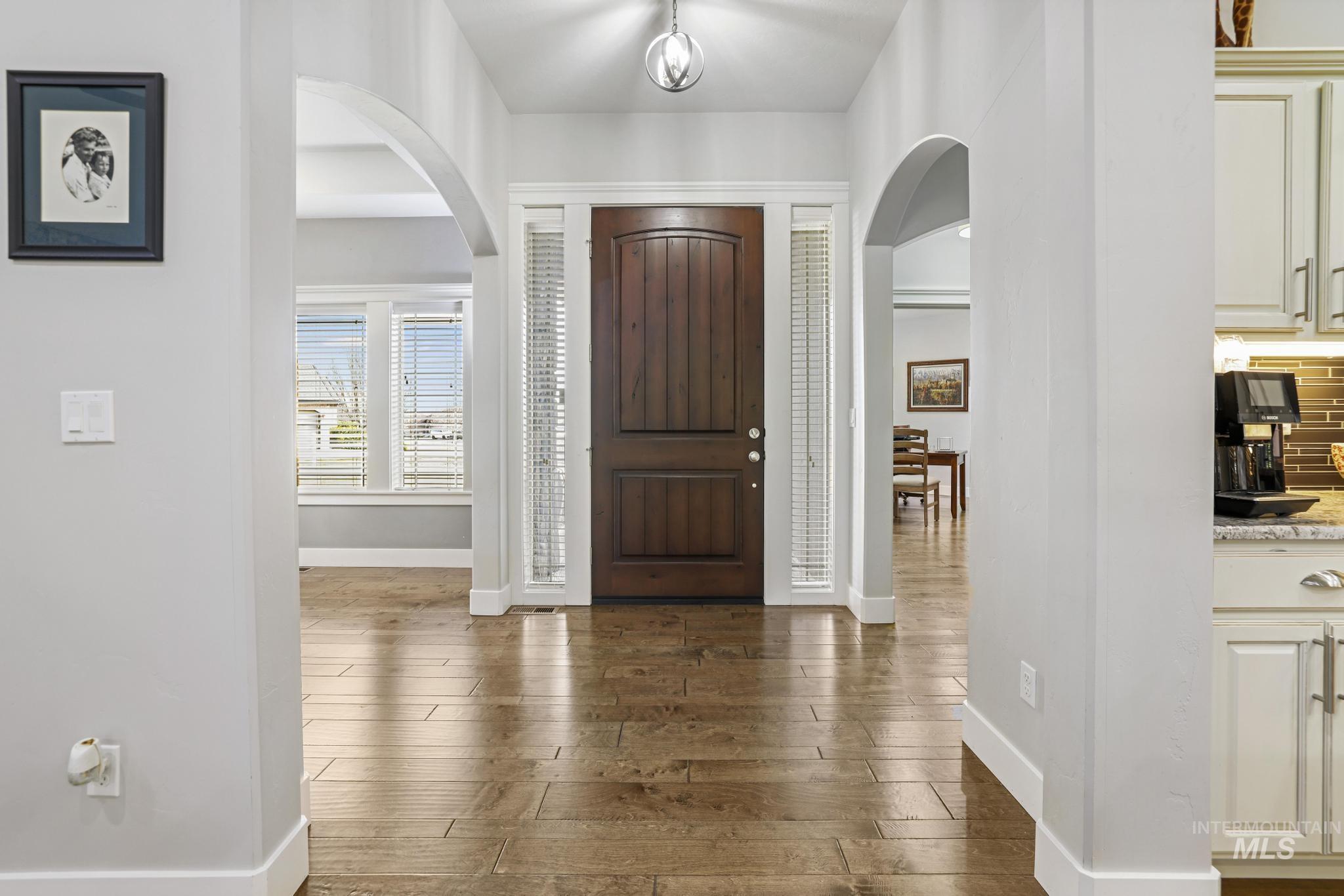 3987 N 3540 E, Kimberly, Idaho 83341, 4 Bedrooms, 3.5 Bathrooms, Residential For Sale, Price $949,500,MLS 98977940