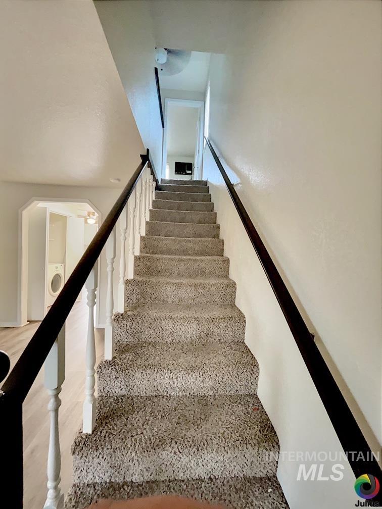 2928 S Abbs Lane, Boise, Idaho 83705, 2 Bedrooms, 1.5 Bathrooms, Residential For Sale, Price $275,000,MLS 98977942