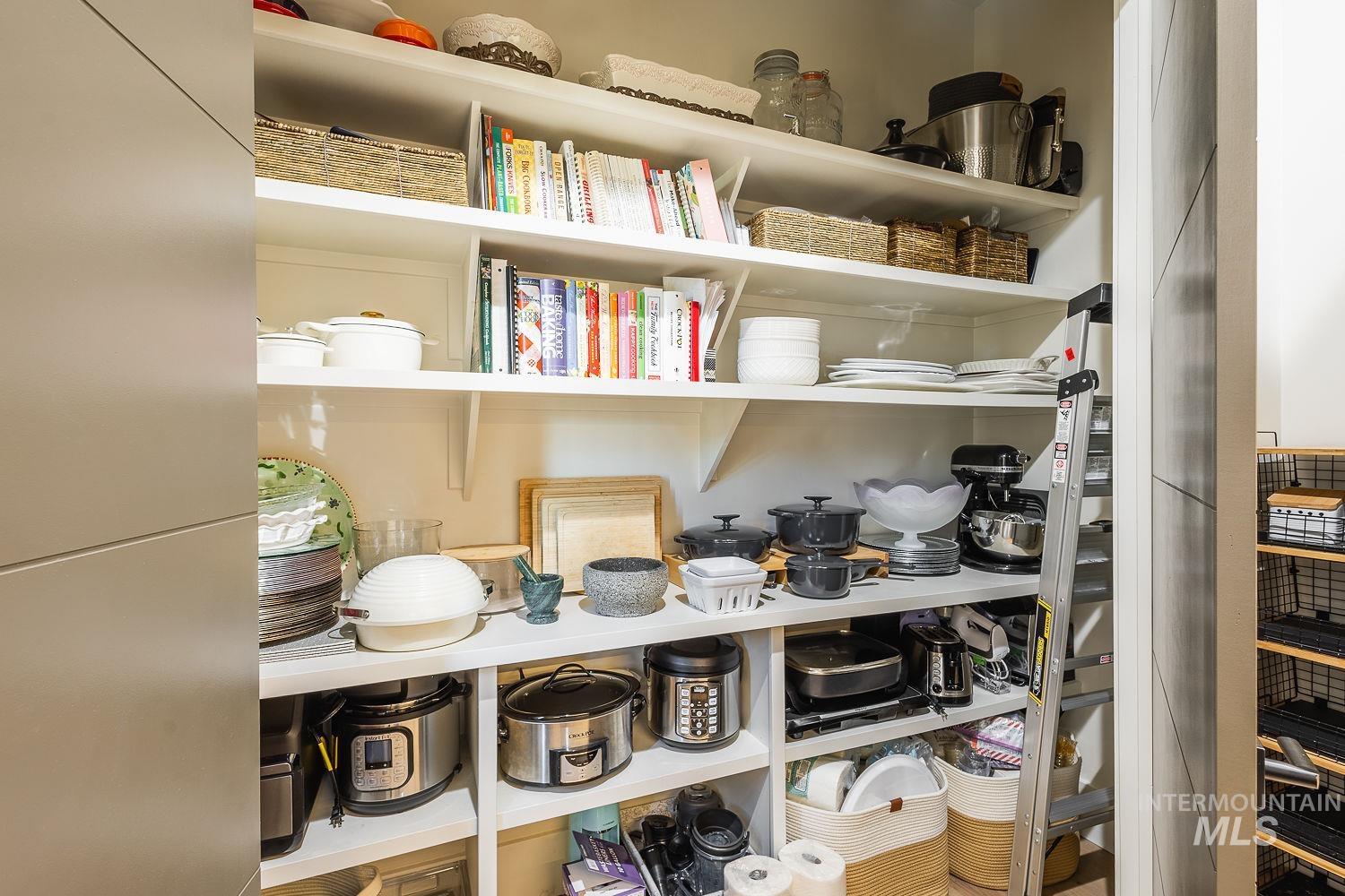 11500 N 17th Way, Boise, Idaho 83714, 3 Bedrooms, 2.5 Bathrooms, Residential For Sale, Price $1,689,999,MLS 98977943