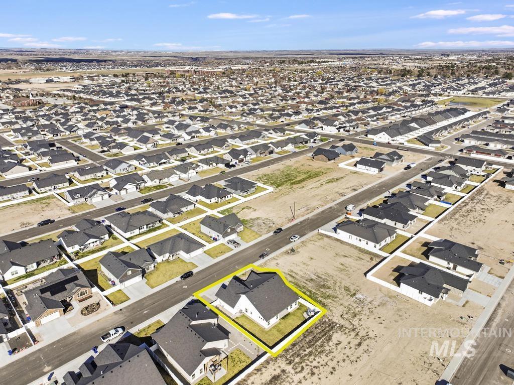 1229 Crestview Drive, Twin Falls, Idaho 83301, 4 Bedrooms, 2 Bathrooms, Residential For Sale, Price $459,000,MLS 98977944