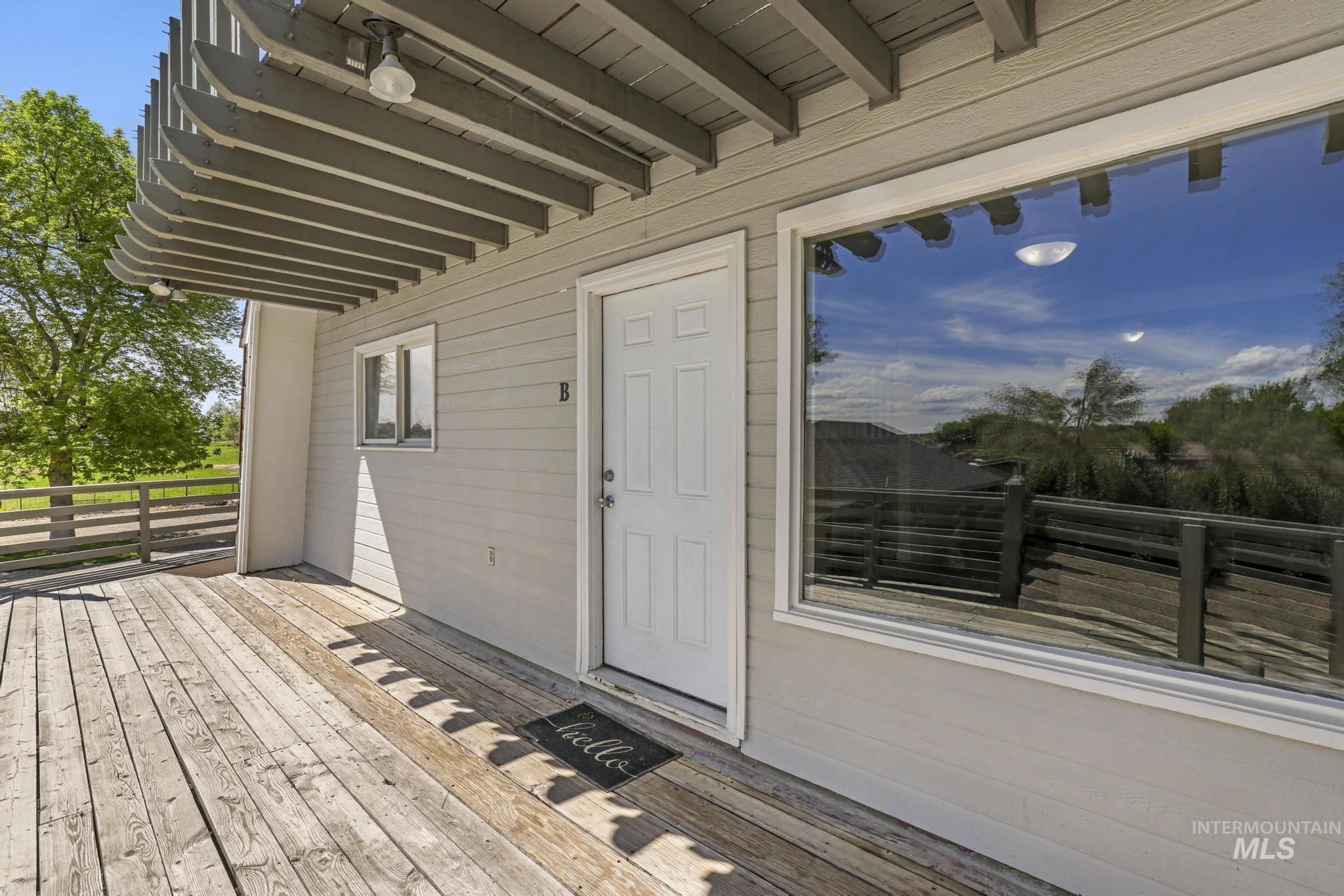 564 S Blue Lakes Blvd, Twin Falls, Idaho 83301, 4 Bedrooms, 2 Bathrooms, Residential Income For Sale, Price $799,999, 98977946