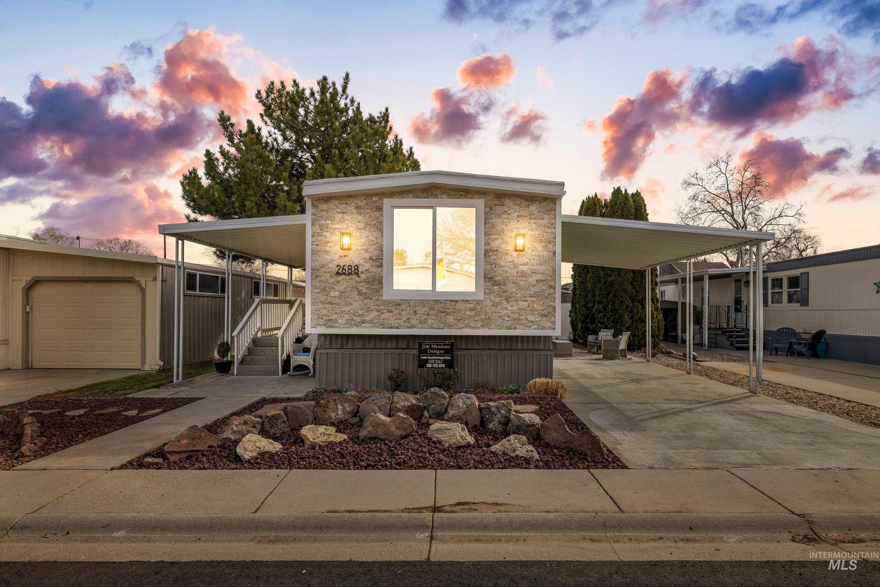 2688 N Pilgrim Lane, Boise, Idaho 83704, 2 Bedrooms, 2 Bathrooms, Residential For Sale, Price $124,900, 98977948