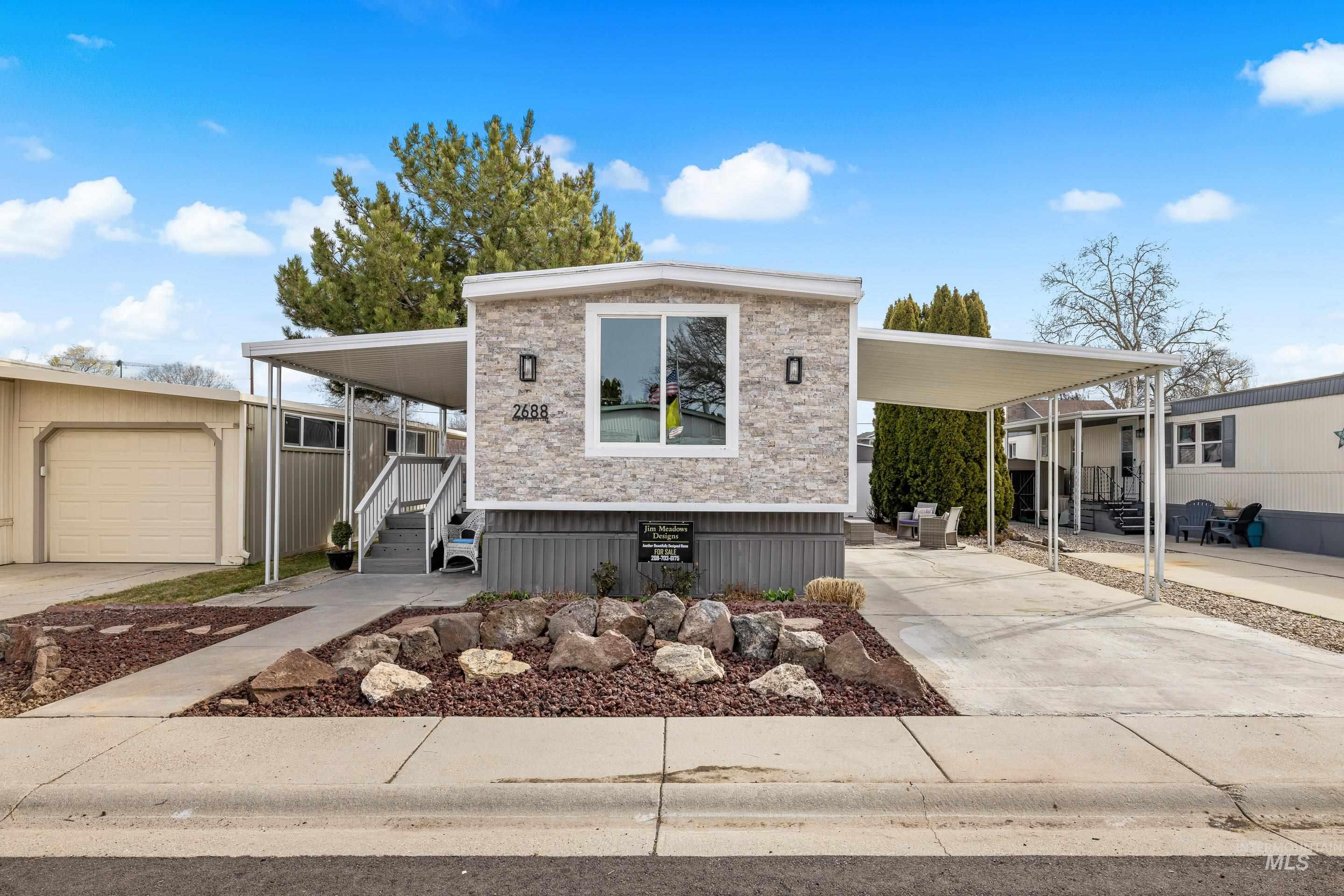 2688 N Pilgrim Lane, Boise, Idaho 83704, 2 Bedrooms, 2 Bathrooms, Residential For Sale, Price $124,900, 98977948