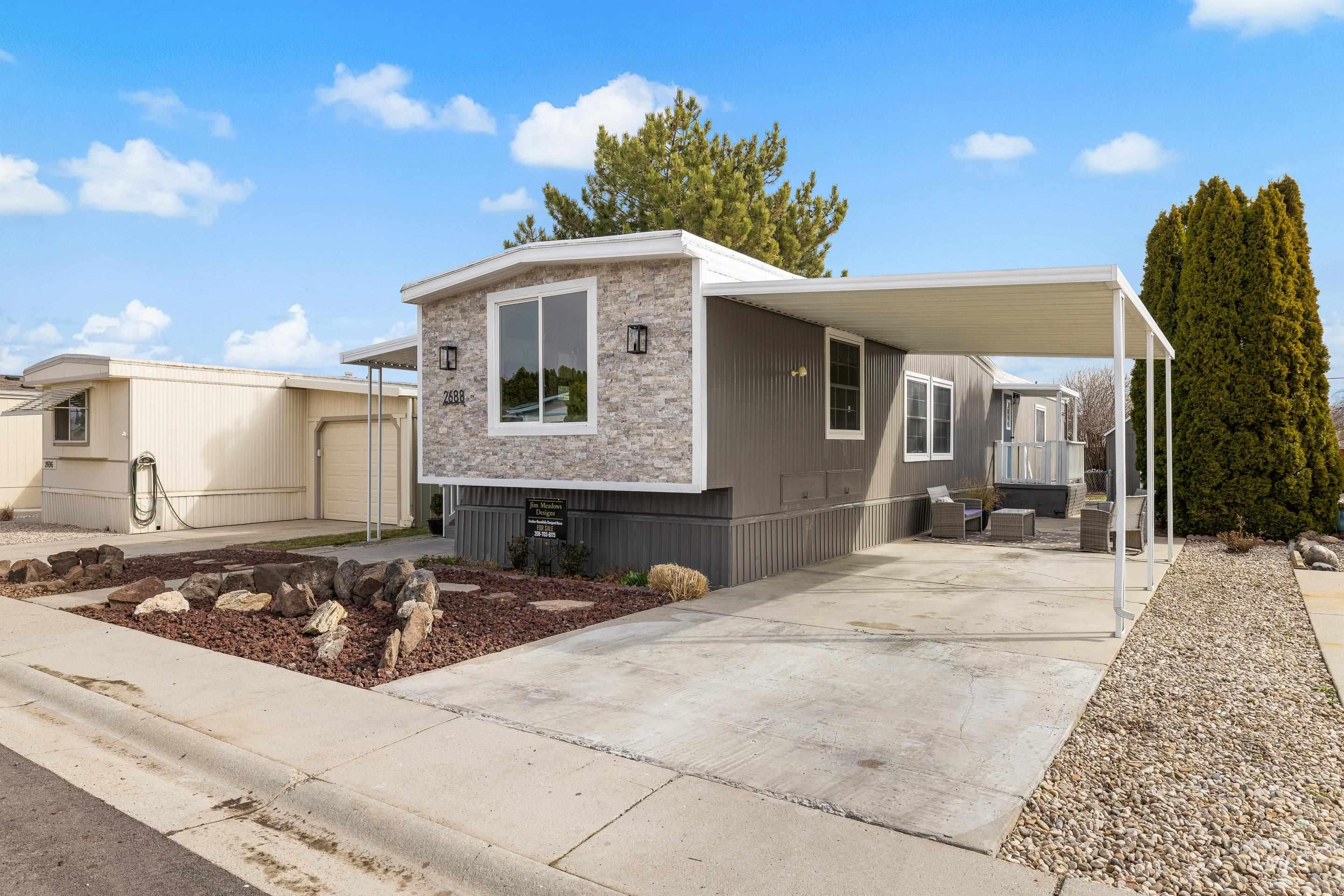 2688 N Pilgrim Lane, Boise, Idaho 83704, 2 Bedrooms, 2 Bathrooms, Residential For Sale, Price $124,900, 98977948