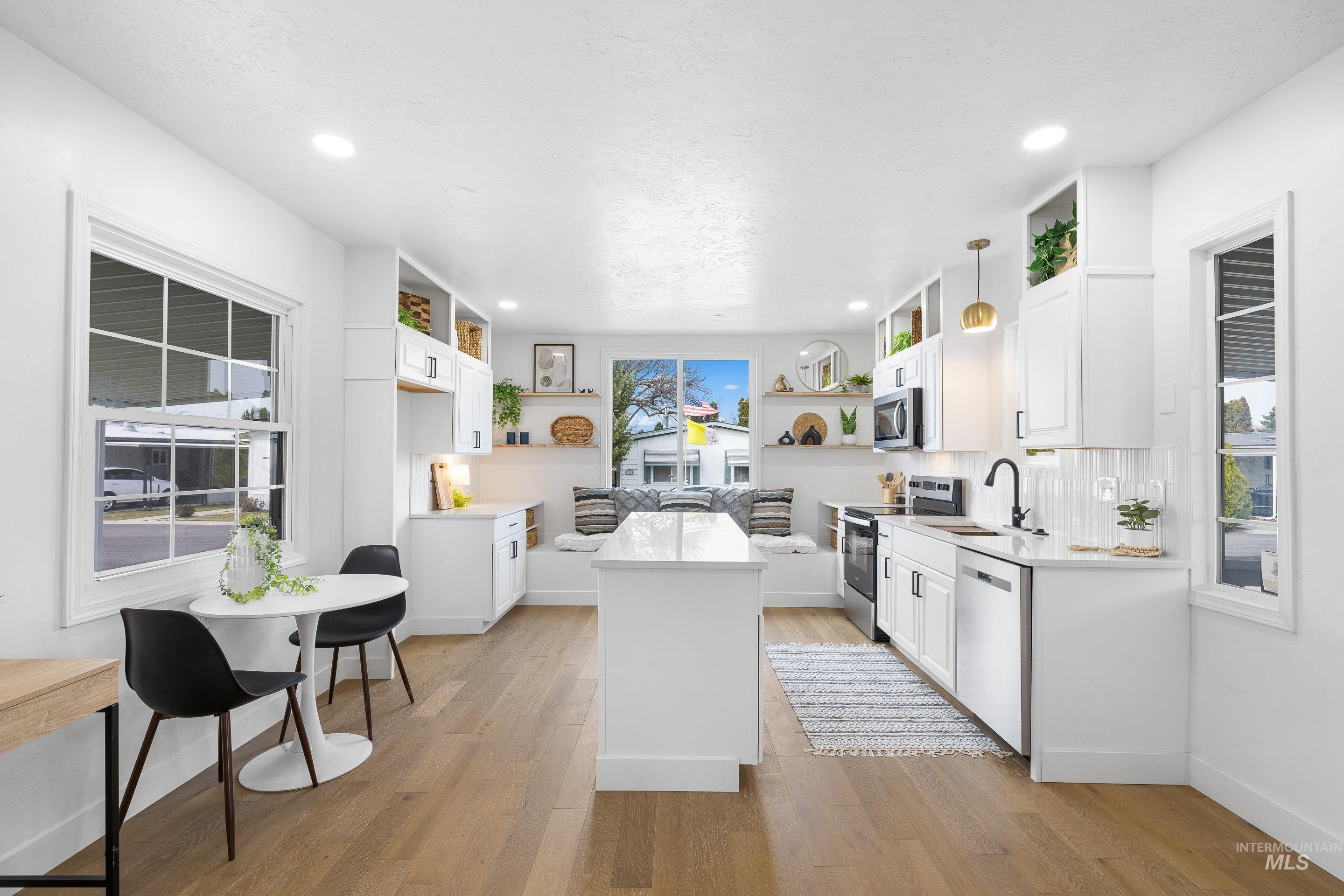 2688 N Pilgrim Lane, Boise, Idaho 83704, 2 Bedrooms, 2 Bathrooms, Residential For Sale, Price $124,900, 98977948