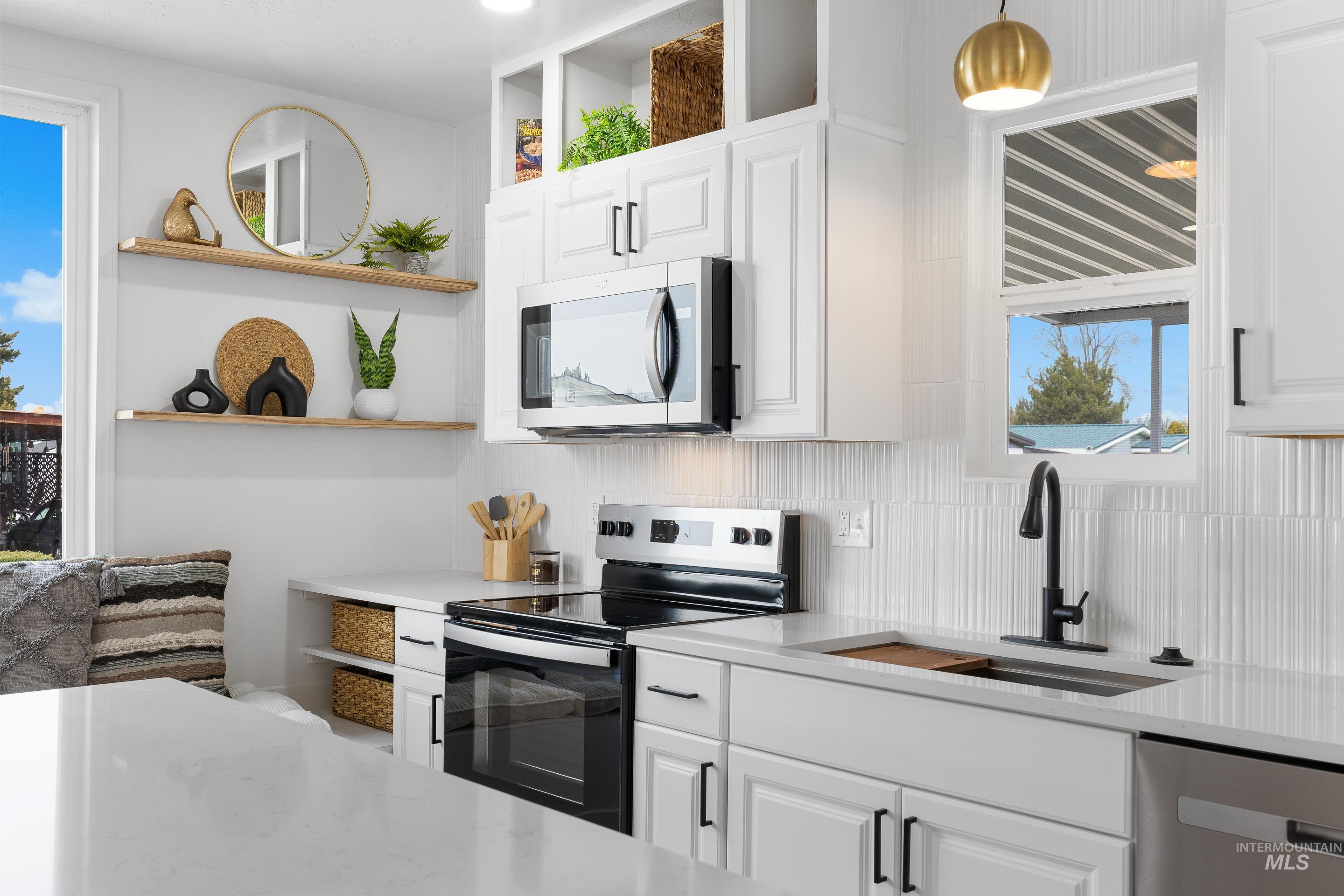 2688 N Pilgrim Lane, Boise, Idaho 83704, 2 Bedrooms, 2 Bathrooms, Residential For Sale, Price $124,900, 98977948