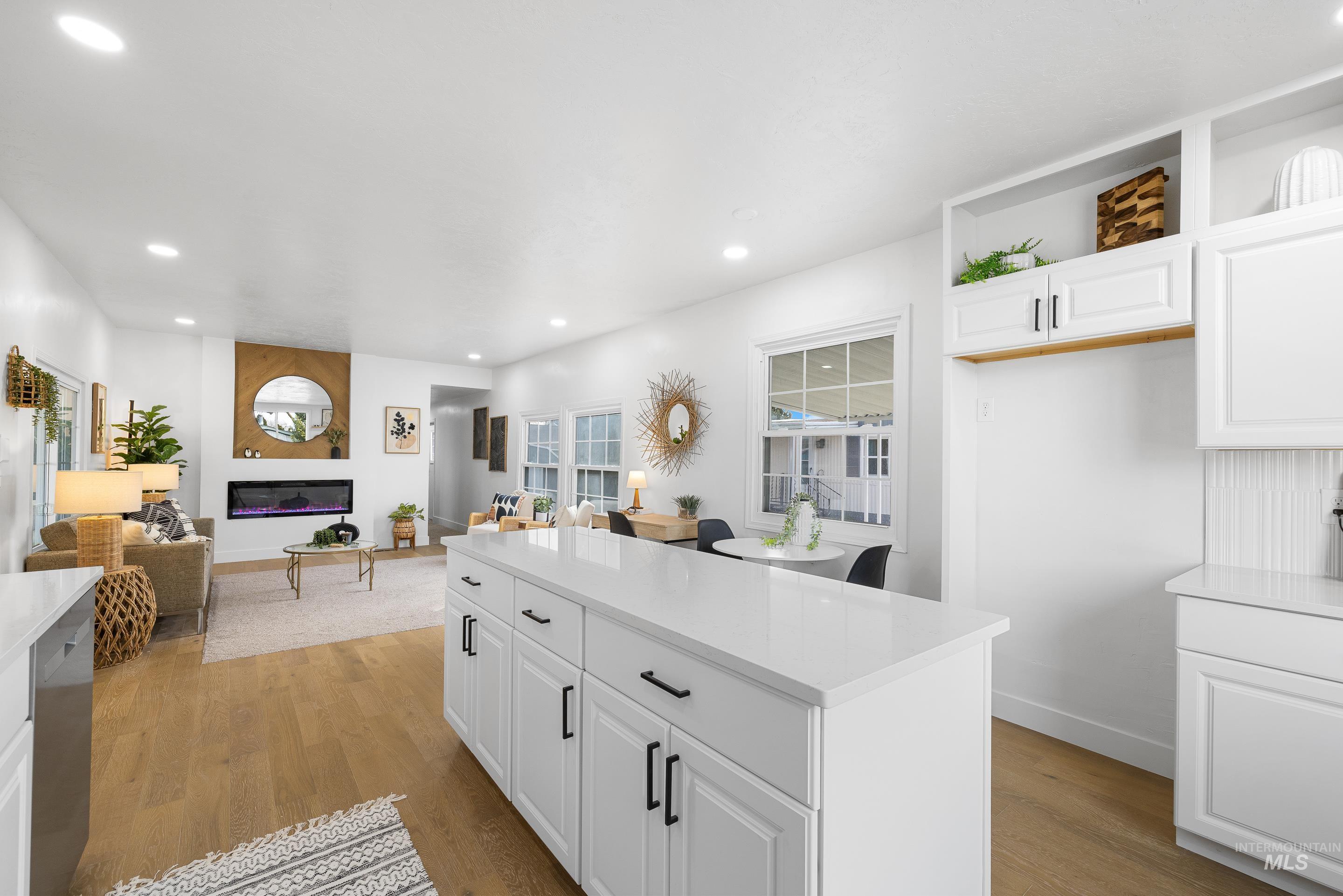 2688 N Pilgrim Lane, Boise, Idaho 83704, 2 Bedrooms, 2 Bathrooms, Residential For Sale, Price $124,900, 98977948