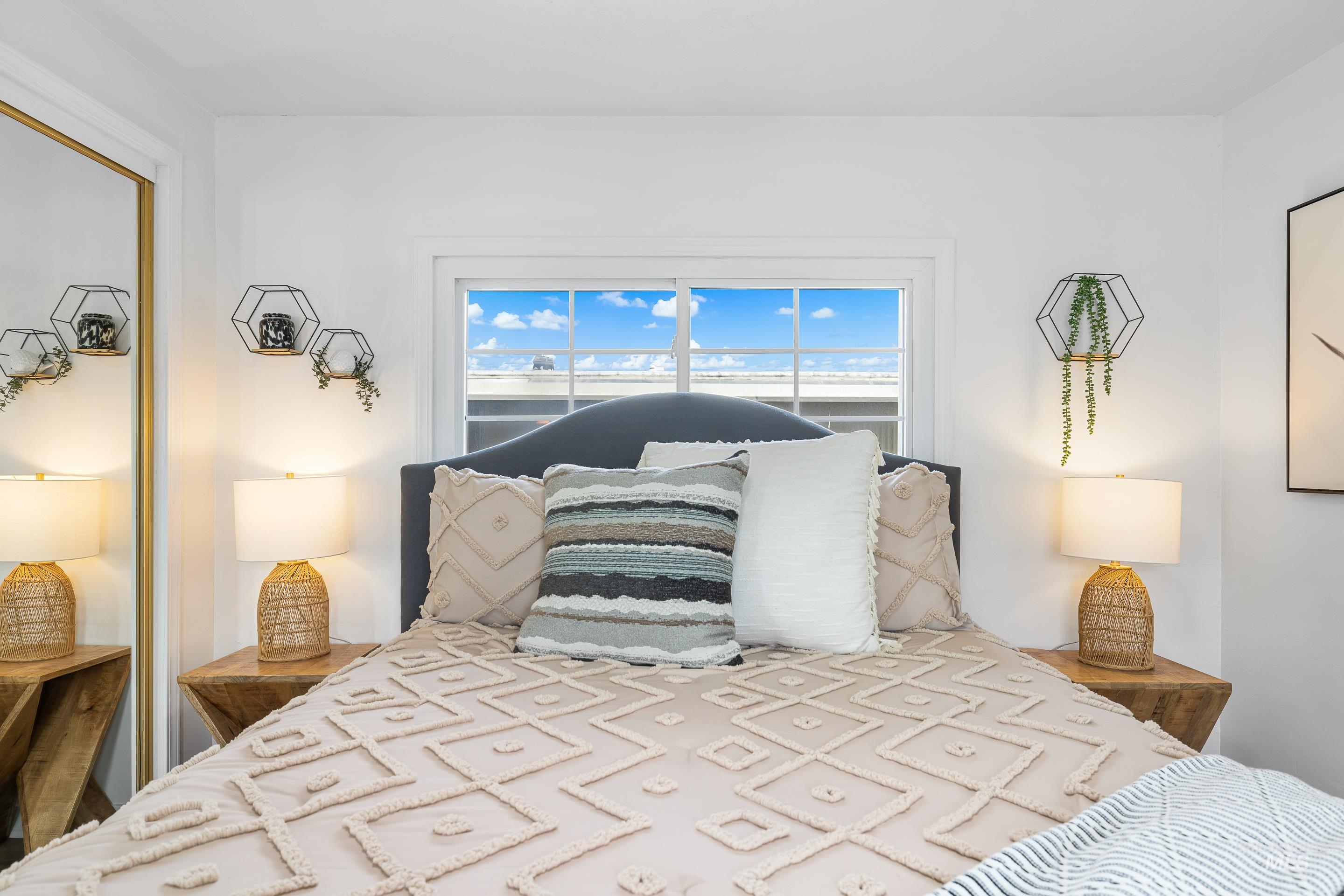 2688 N Pilgrim Lane, Boise, Idaho 83704, 2 Bedrooms, 2 Bathrooms, Residential For Sale, Price $124,900, 98977948