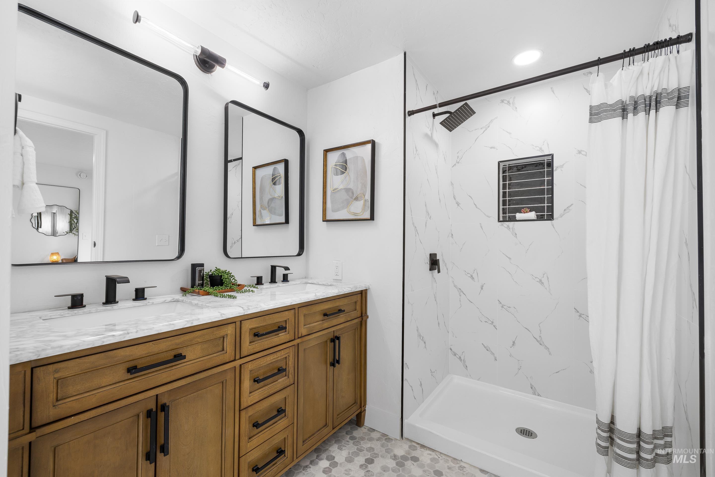 2688 N Pilgrim Lane, Boise, Idaho 83704, 2 Bedrooms, 2 Bathrooms, Residential For Sale, Price $124,900, 98977948