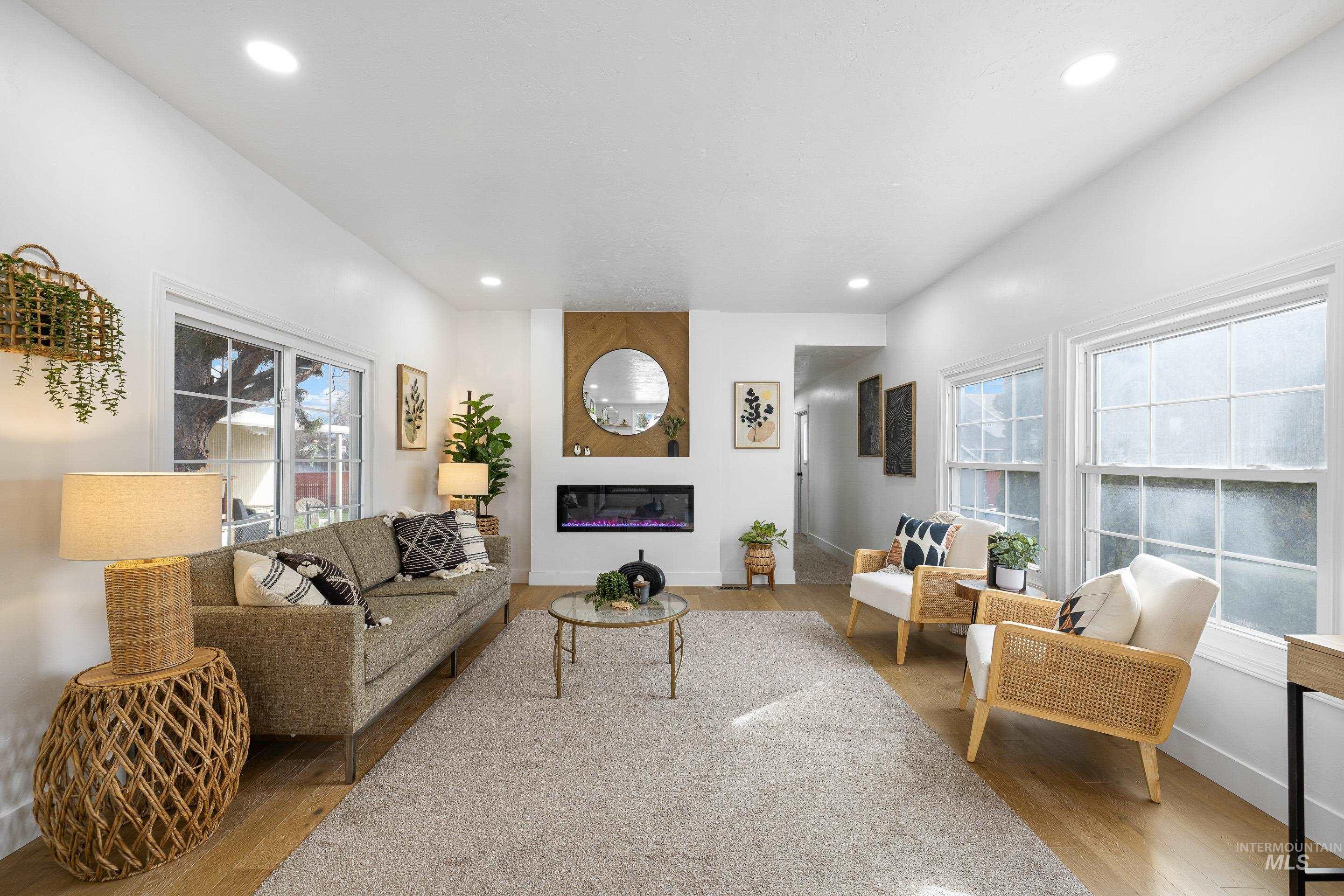 2688 N Pilgrim Lane, Boise, Idaho 83704, 2 Bedrooms, 2 Bathrooms, Residential For Sale, Price $124,900, 98977948