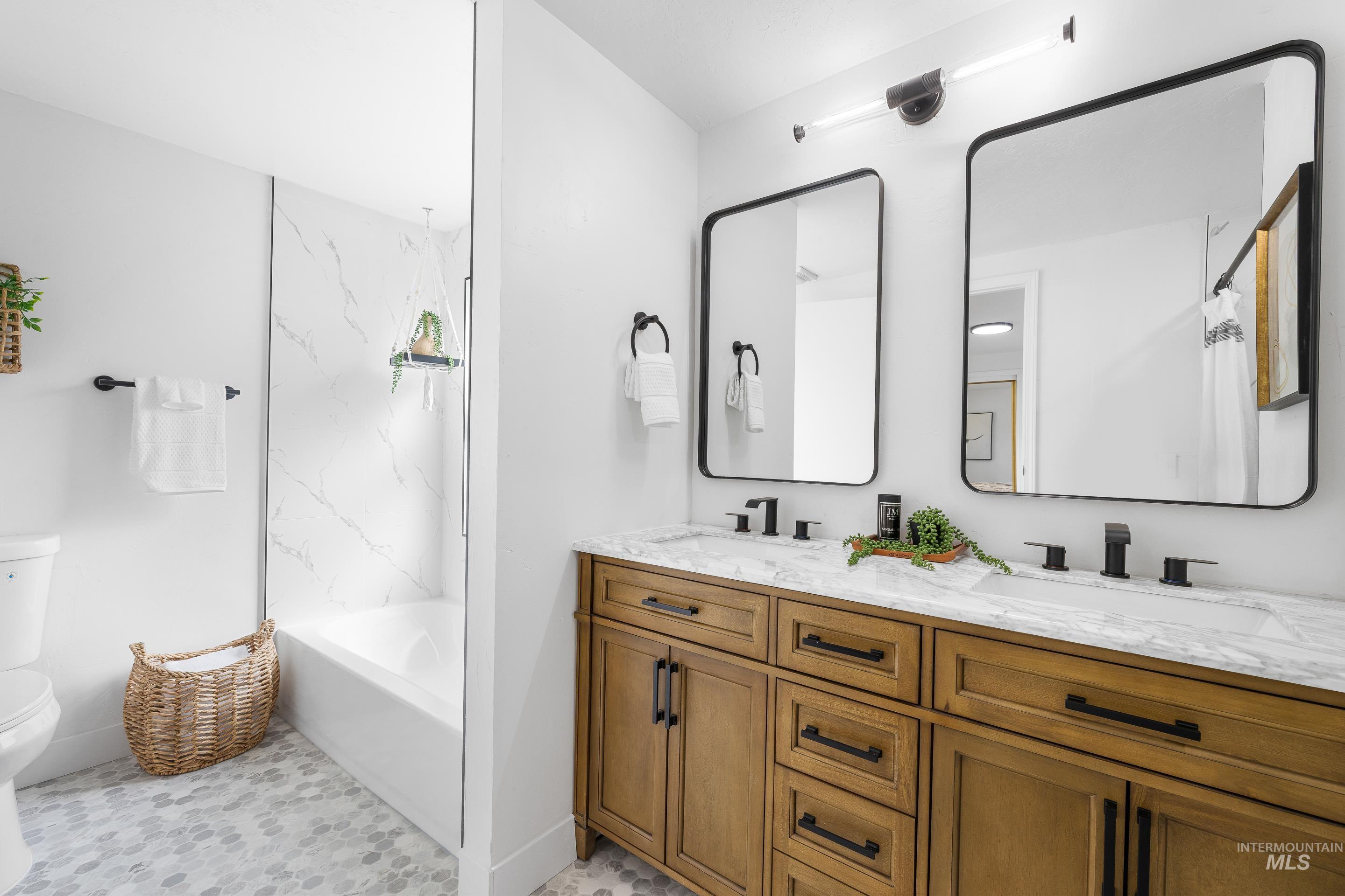 2688 N Pilgrim Lane, Boise, Idaho 83704, 2 Bedrooms, 2 Bathrooms, Residential For Sale, Price $124,900, 98977948