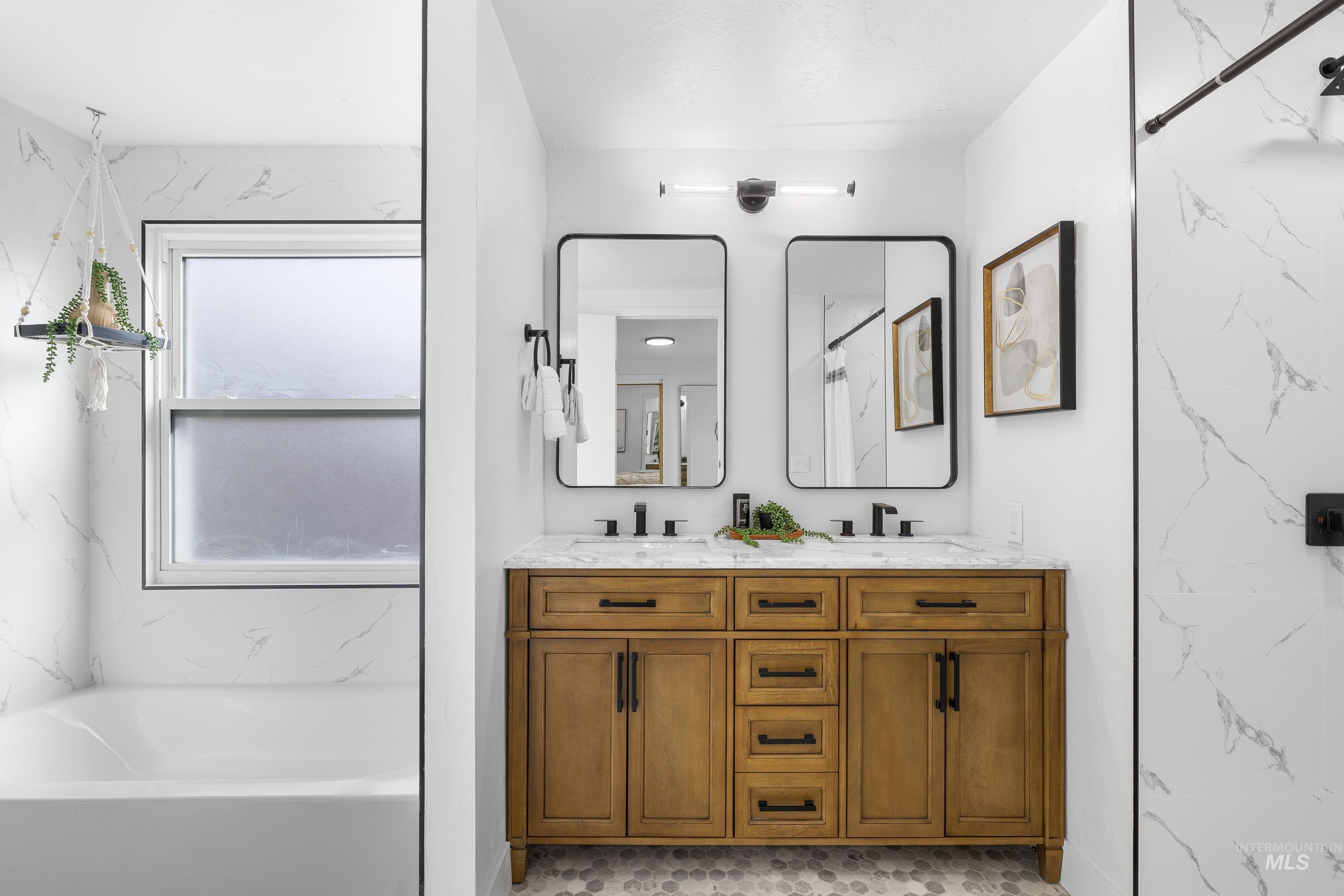 2688 N Pilgrim Lane, Boise, Idaho 83704, 2 Bedrooms, 2 Bathrooms, Residential For Sale, Price $124,900, 98977948