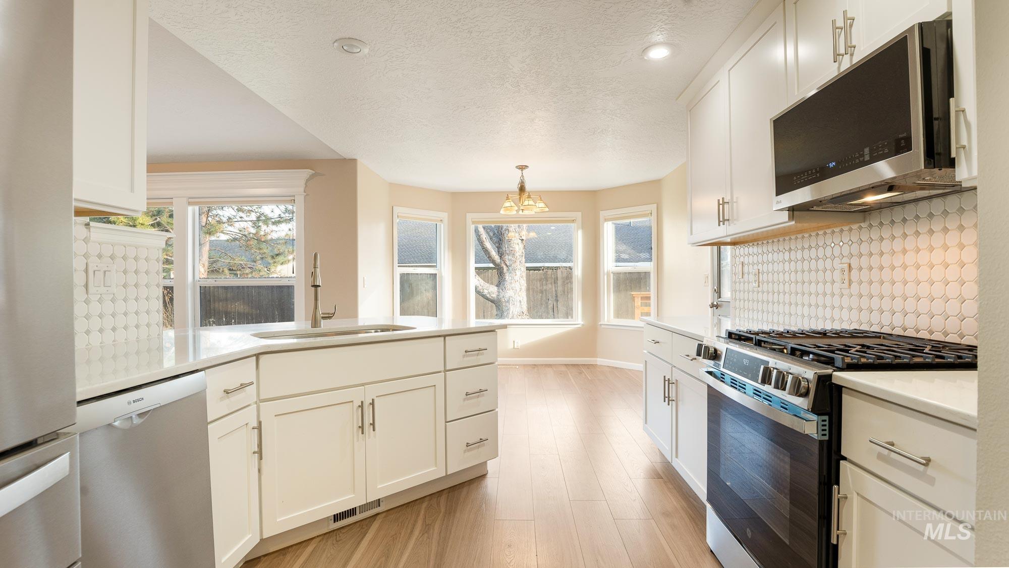 2832 E Indian Creek Dr, Meridian, Idaho 83642, 4 Bedrooms, 2 Bathrooms, Residential For Sale, Price $579,900,MLS 98977949