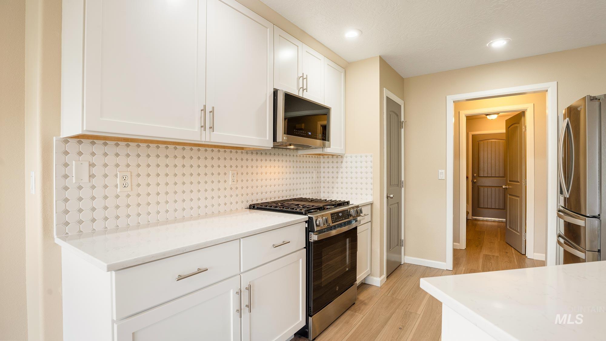 2832 E Indian Creek Dr, Meridian, Idaho 83642, 4 Bedrooms, 2 Bathrooms, Residential For Sale, Price $579,900,MLS 98977949