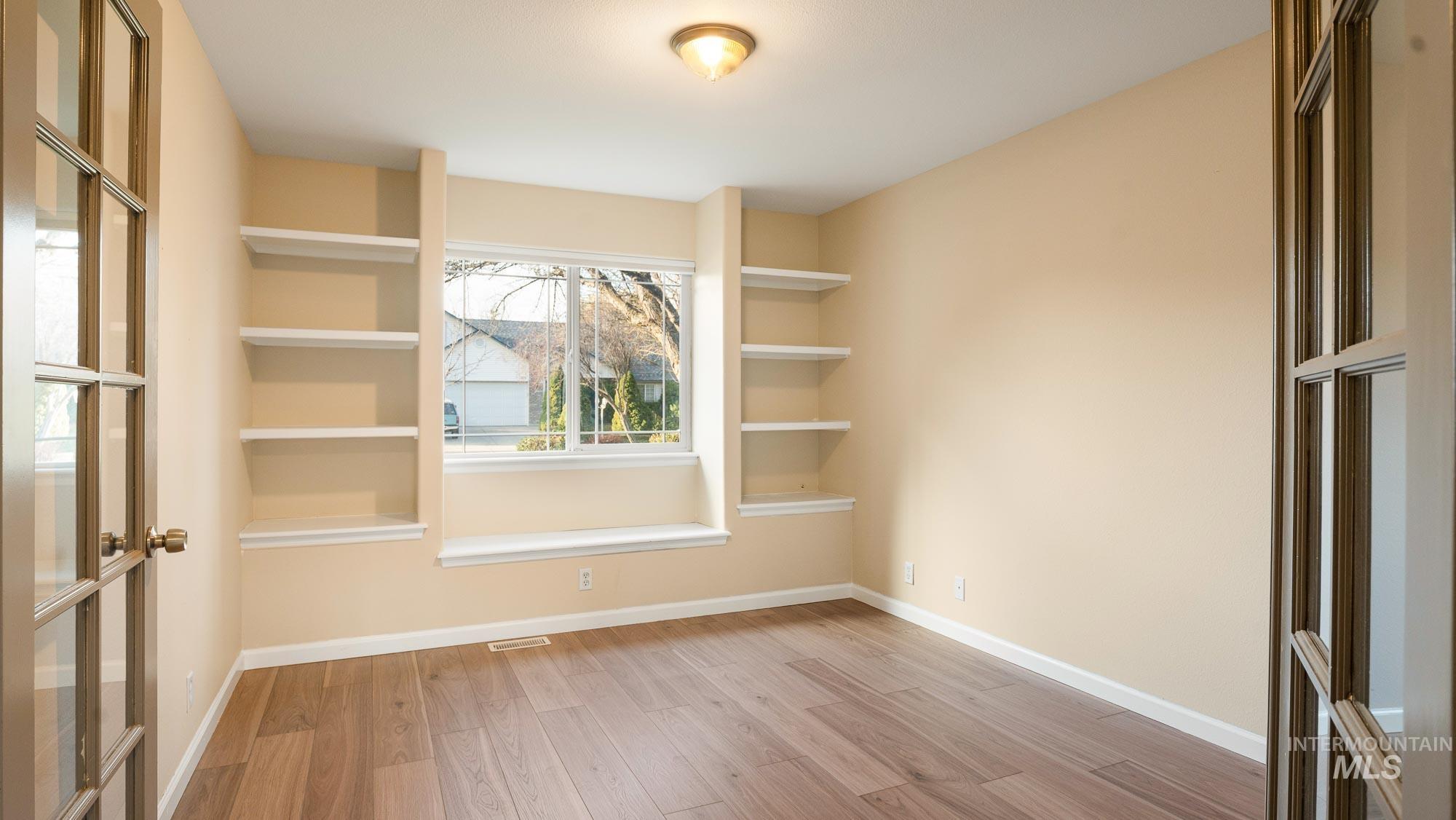 2832 E Indian Creek Dr, Meridian, Idaho 83642, 4 Bedrooms, 2 Bathrooms, Residential For Sale, Price $579,900,MLS 98977949