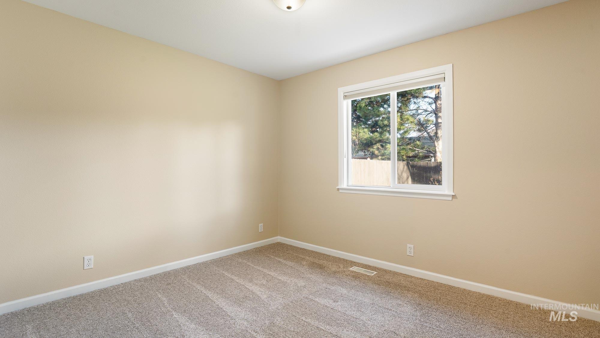 2832 E Indian Creek Dr, Meridian, Idaho 83642, 4 Bedrooms, 2 Bathrooms, Residential For Sale, Price $579,900,MLS 98977949