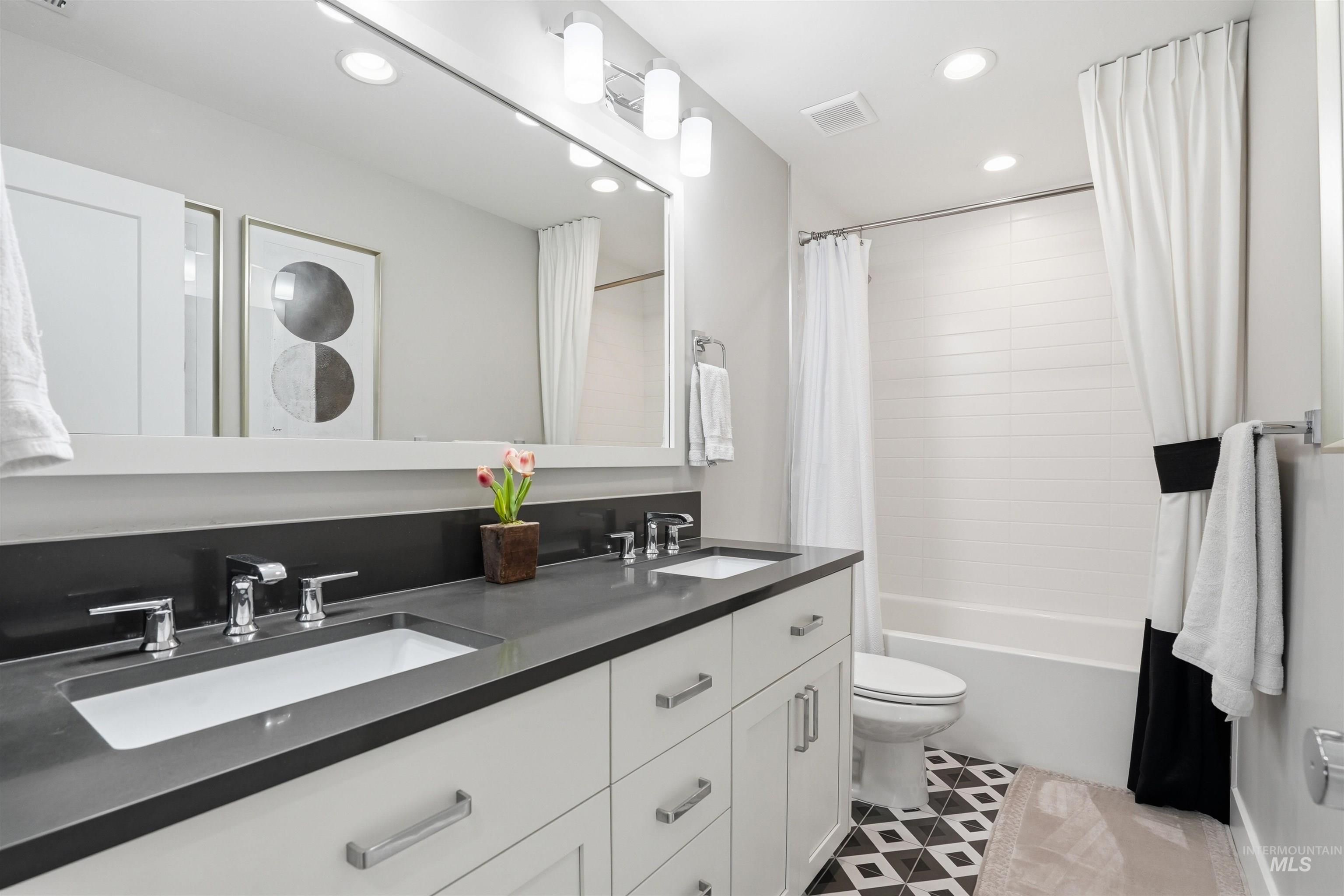 868 W Grassland St, Middleton, Idaho 83644, 4 Bedrooms, 3 Bathrooms, Residential For Sale, Price $665,000, 98977950