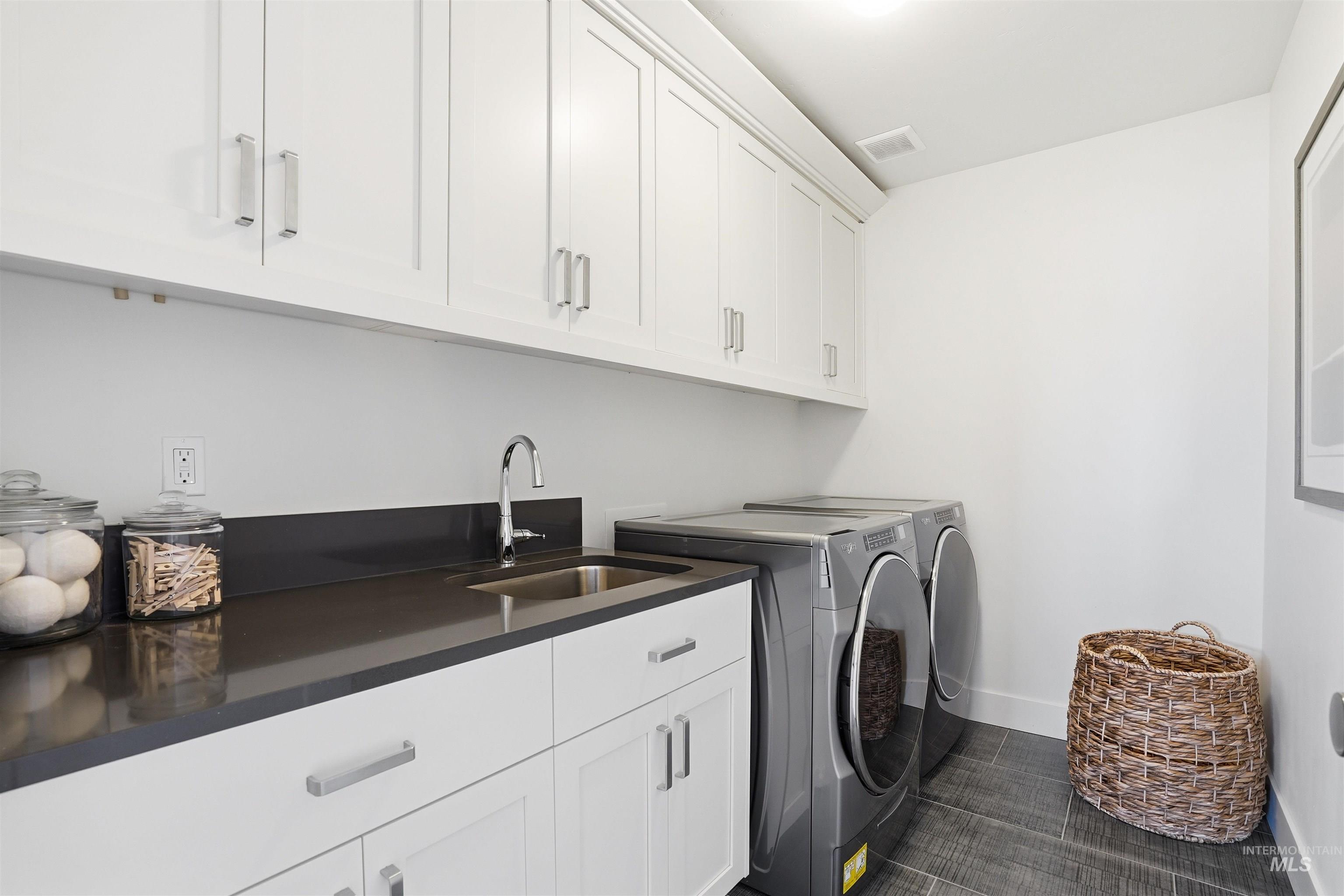 868 W Grassland St, Middleton, Idaho 83644, 4 Bedrooms, 3 Bathrooms, Residential For Sale, Price $640,000,MLS 98977950