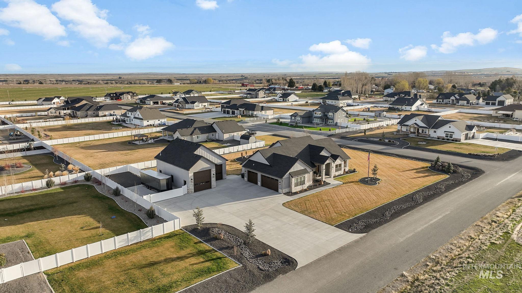 3556 E 3876 N, Kimberly, Idaho 83341, 3 Bedrooms, 3.5 Bathrooms, Residential For Sale, Price $1,050,000,MLS 98977951