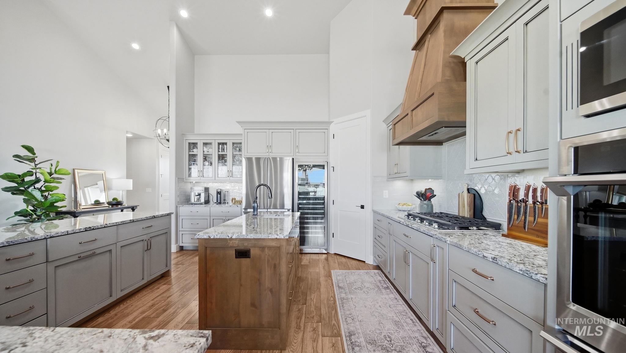 3556 E 3876 N, Kimberly, Idaho 83341, 3 Bedrooms, 3.5 Bathrooms, Residential For Sale, Price $1,050,000, 98977951