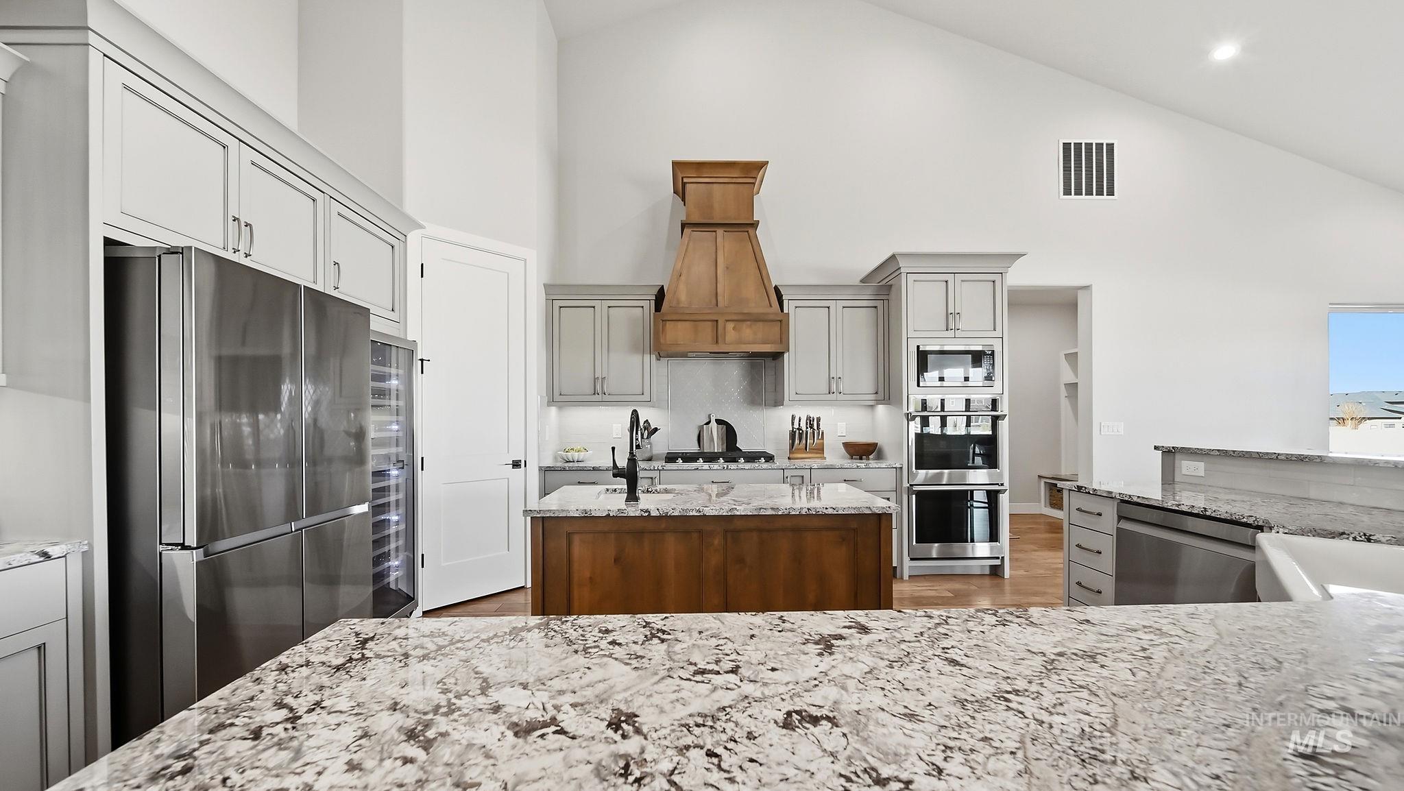 3556 E 3876 N, Kimberly, Idaho 83341, 3 Bedrooms, 3.5 Bathrooms, Residential For Sale, Price $1,050,000, 98977951