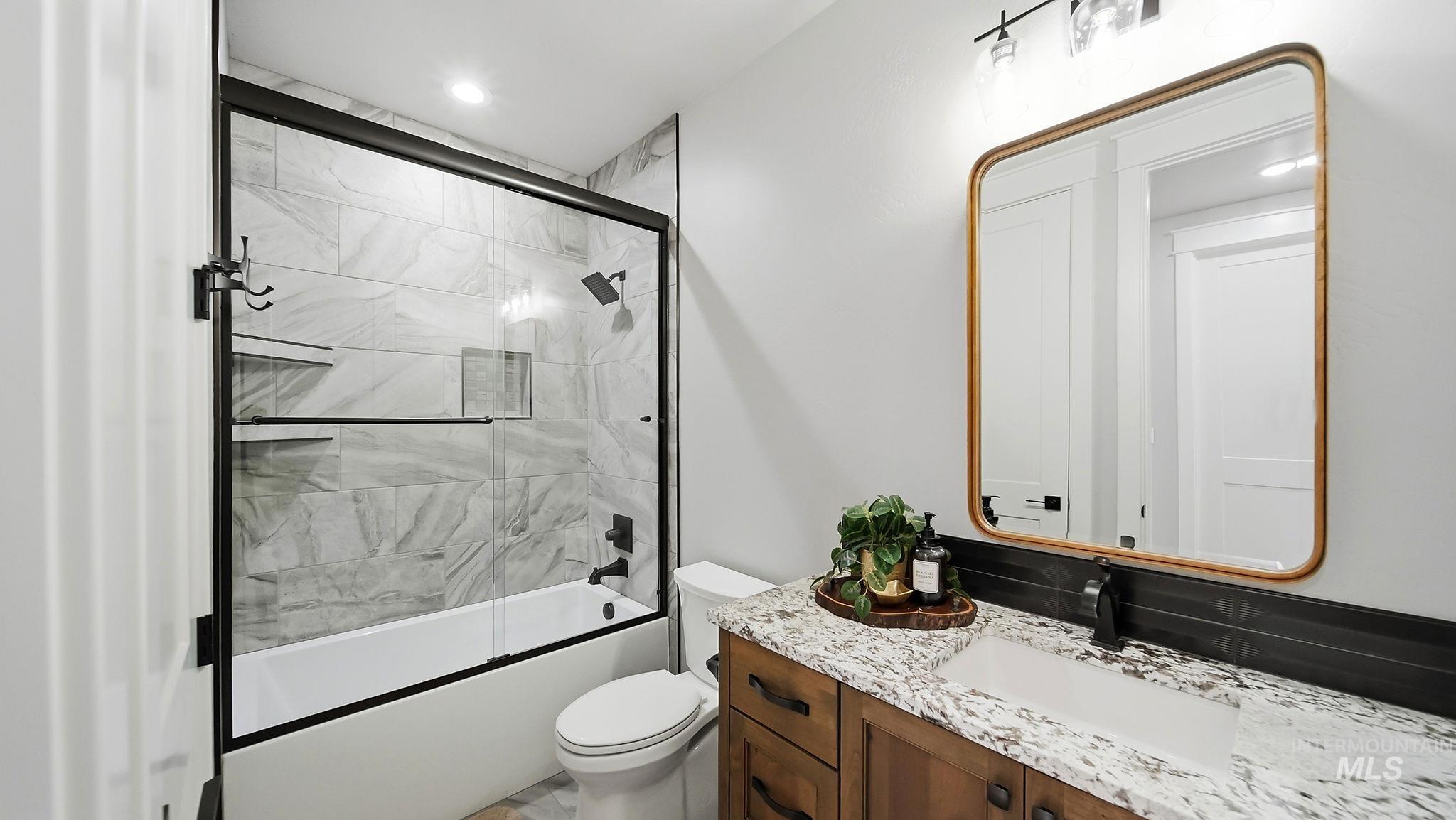 3556 E 3876 N, Kimberly, Idaho 83341, 3 Bedrooms, 3.5 Bathrooms, Residential For Sale, Price $1,050,000, 98977951