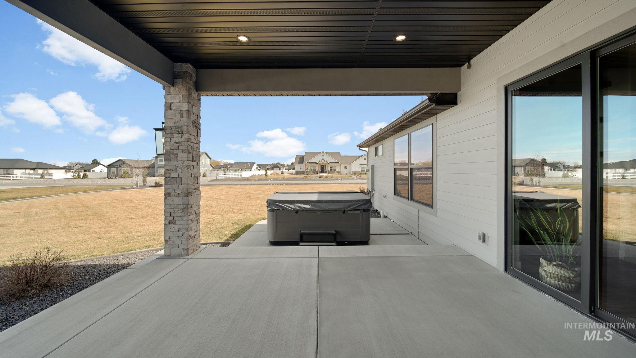 3556 E 3876 N, Kimberly, Idaho 83341, 3 Bedrooms, 3.5 Bathrooms, Residential For Sale, Price $1,050,000, 98977951