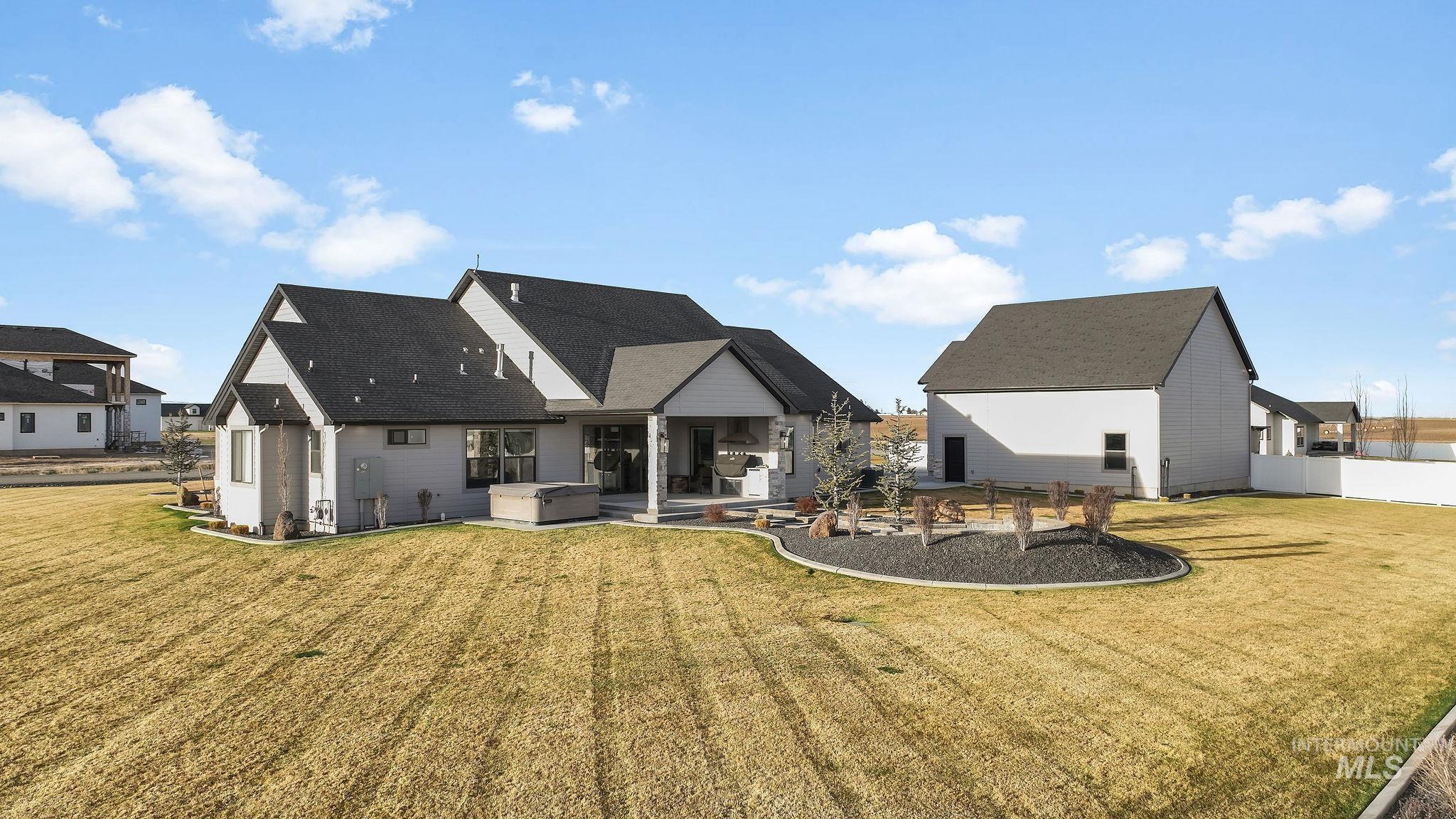 3556 E 3876 N, Kimberly, Idaho 83341, 3 Bedrooms, 3.5 Bathrooms, Residential For Sale, Price $1,050,000, 98977951