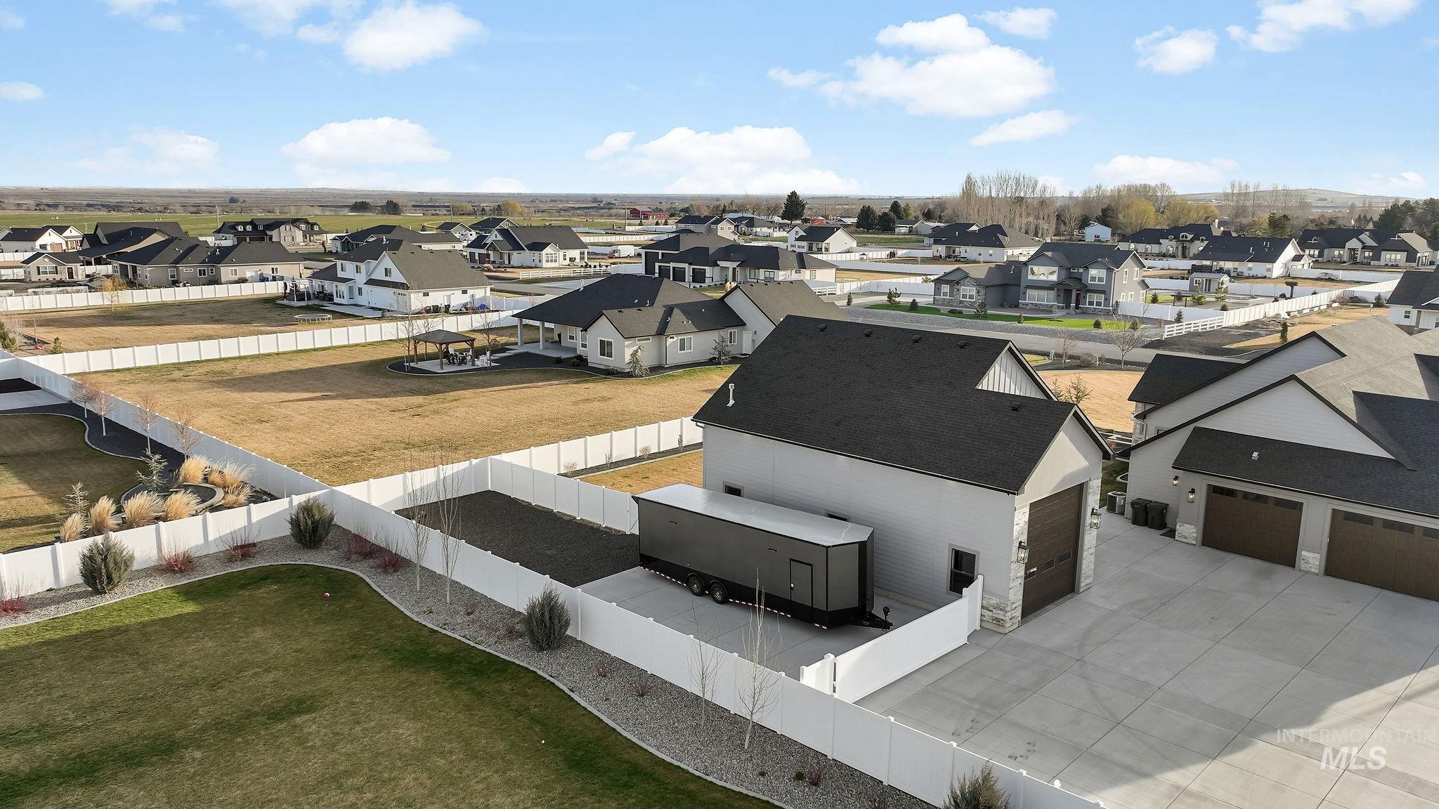 3556 E 3876 N, Kimberly, Idaho 83341, 3 Bedrooms, 3.5 Bathrooms, Residential For Sale, Price $1,050,000, 98977951