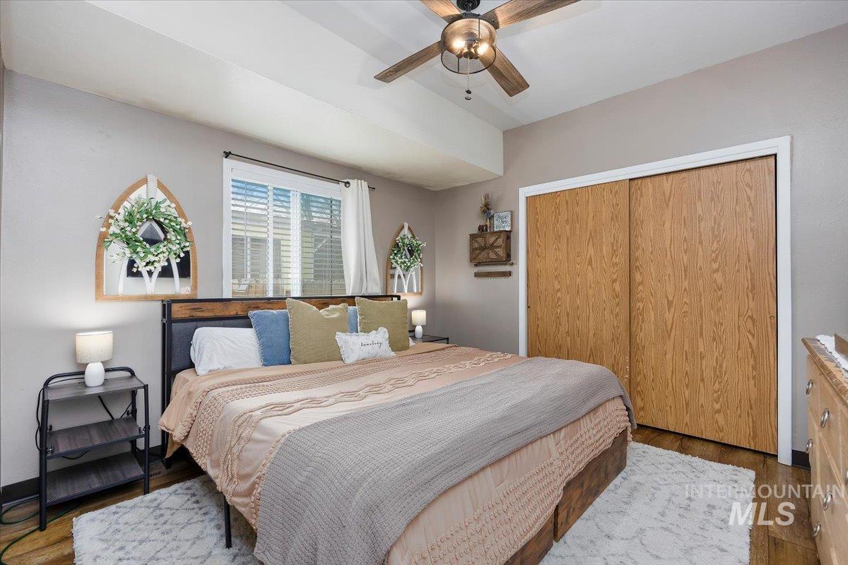 326 Montana Street, Gooding, Idaho 83330, 2 Bedrooms, 1 Bathroom, Residential For Sale, Price $258,000, 98977952