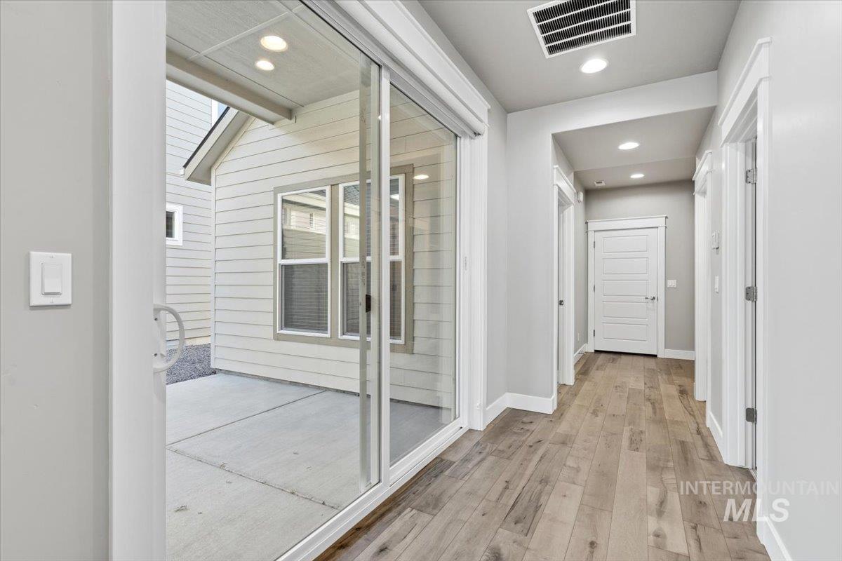 3363 E Kalinga Ln, Meridian, Idaho 83642, 3 Bedrooms, 2 Bathrooms, Residential For Sale, Price $559,900,MLS 98977953