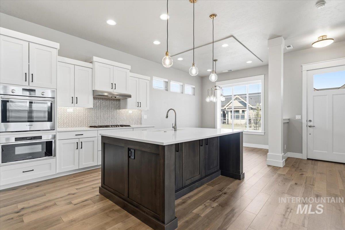 3363 E Kalinga Ln, Meridian, Idaho 83642, 3 Bedrooms, 2 Bathrooms, Residential For Sale, Price $559,900,MLS 98977953