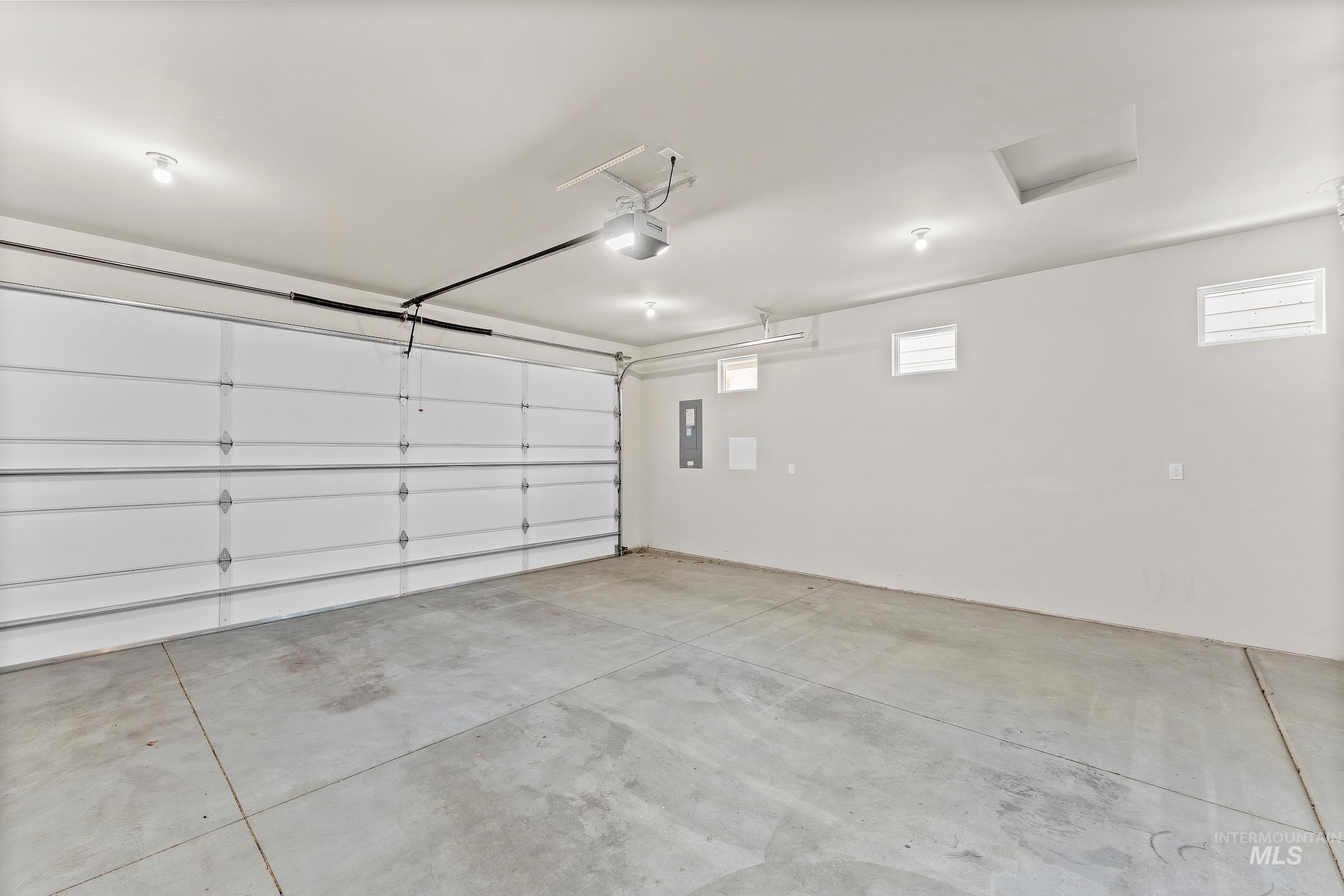 3363 E Kalinga Ln, Meridian, Idaho 83642, 3 Bedrooms, 2 Bathrooms, Residential For Sale, Price $574,900, 98977953