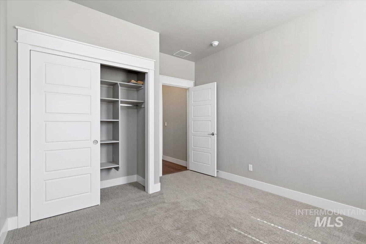 3710 W Silver River Ln, Meridian, Idaho 83646, 3 Bedrooms, 2 Bathrooms, Residential For Sale, Price $554,900,MLS 98977954