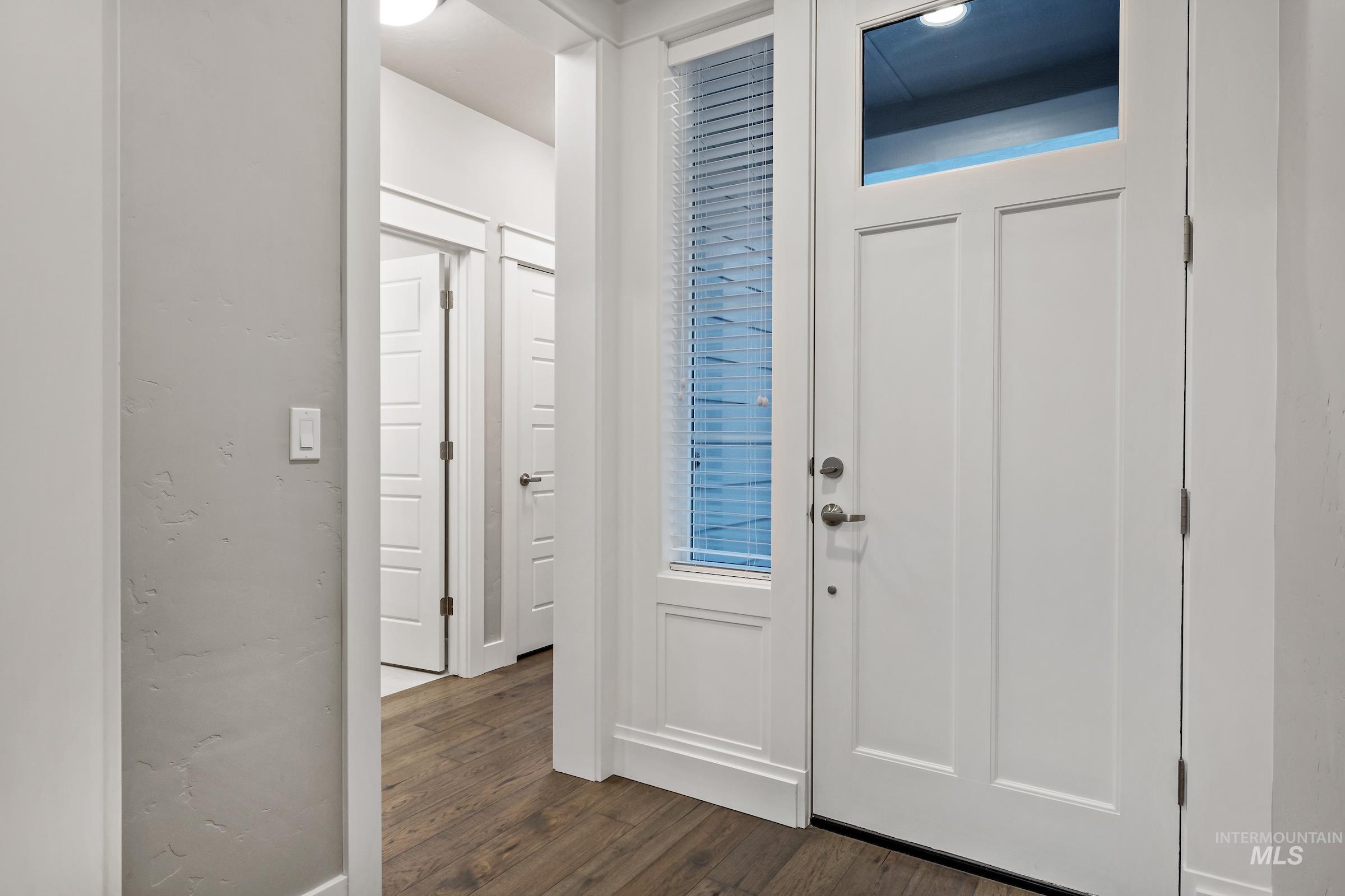 3710 W Silver River Ln, Meridian, Idaho 83646, 3 Bedrooms, 2 Bathrooms, Residential For Sale, Price $559,900, 98977954