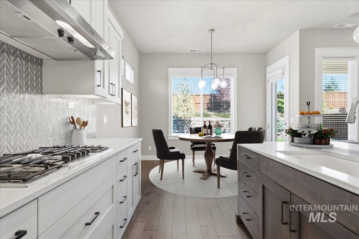 3710 W Silver River Ln, Meridian, Idaho 83646, 3 Bedrooms, 2 Bathrooms, Residential For Sale, Price $554,900,MLS 98977954