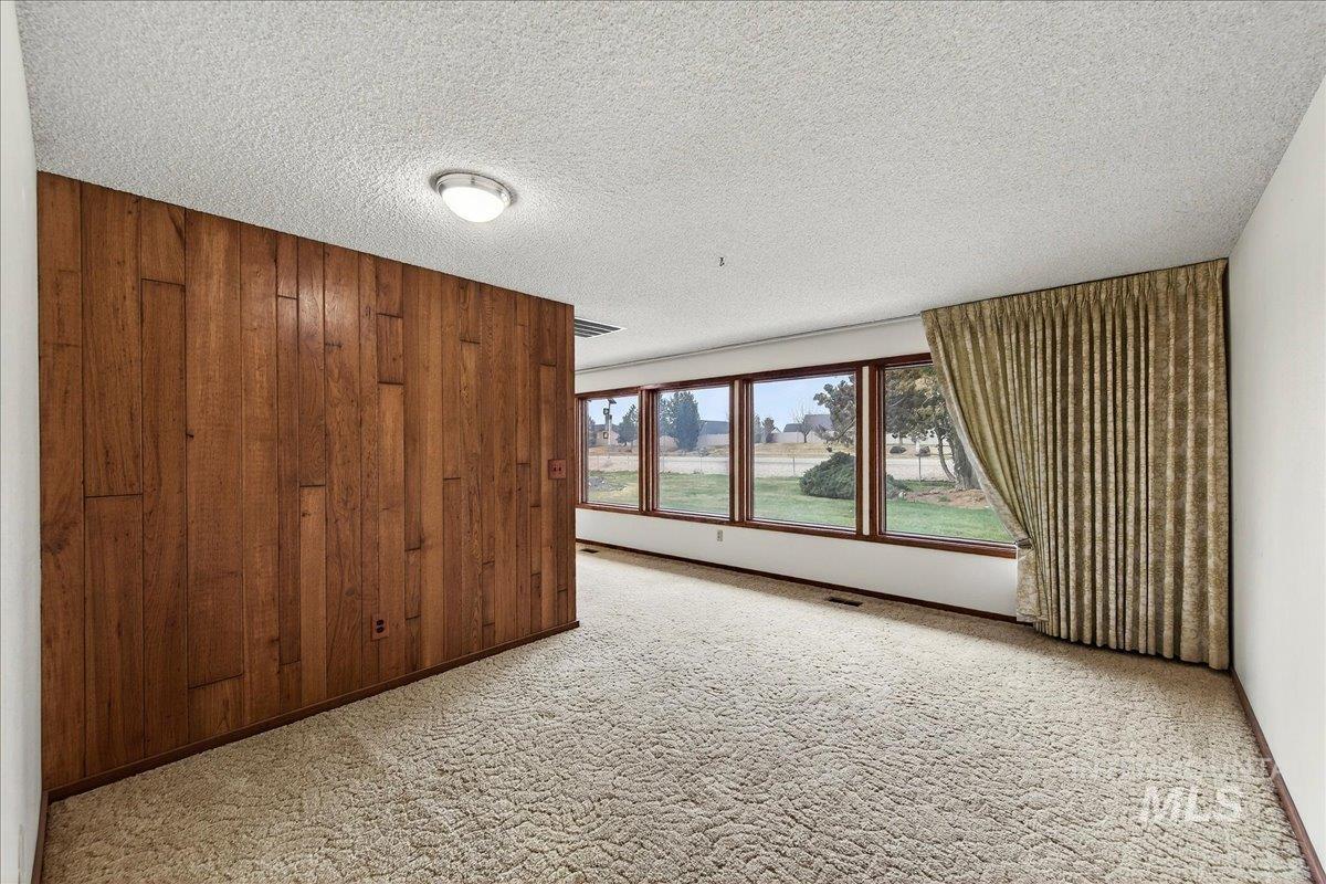 1124 E Lewis Ln, Nampa, Idaho 83686, 4 Bedrooms, 2.5 Bathrooms, Residential For Sale, Price $785,000, 98977957